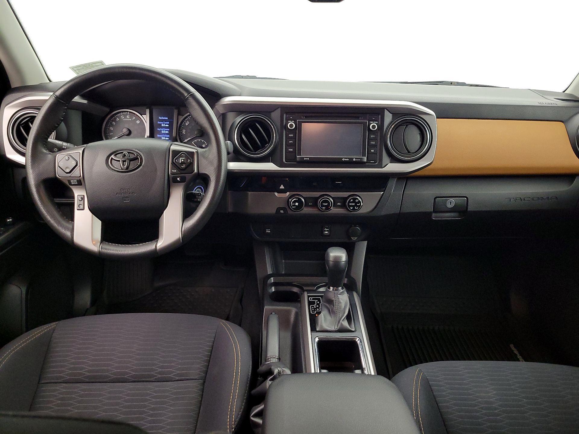 Thumbnail: 2017 Toyota Tacoma - 9