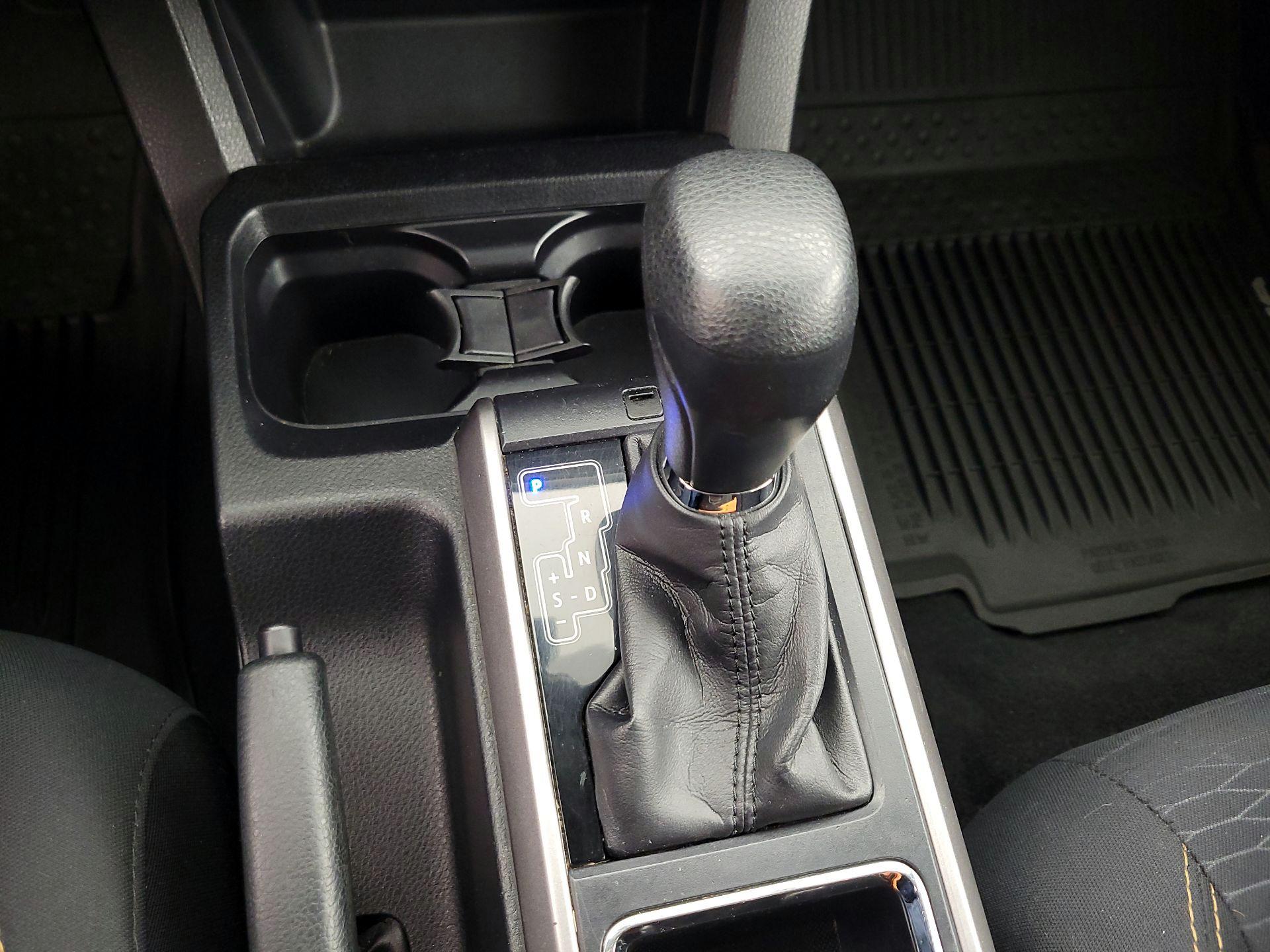 Thumbnail: 2017 Toyota Tacoma - 17