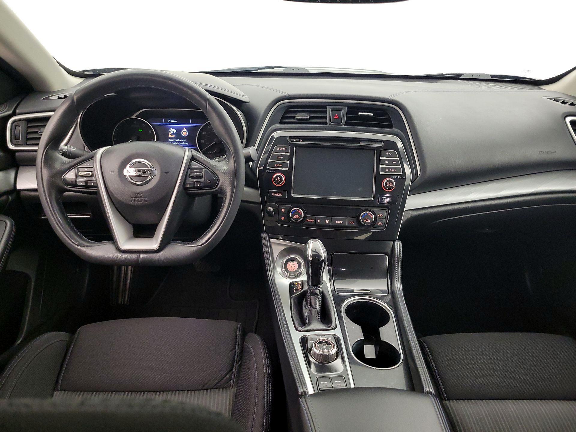 Thumbnail: 2017 Nissan Maxima - 9