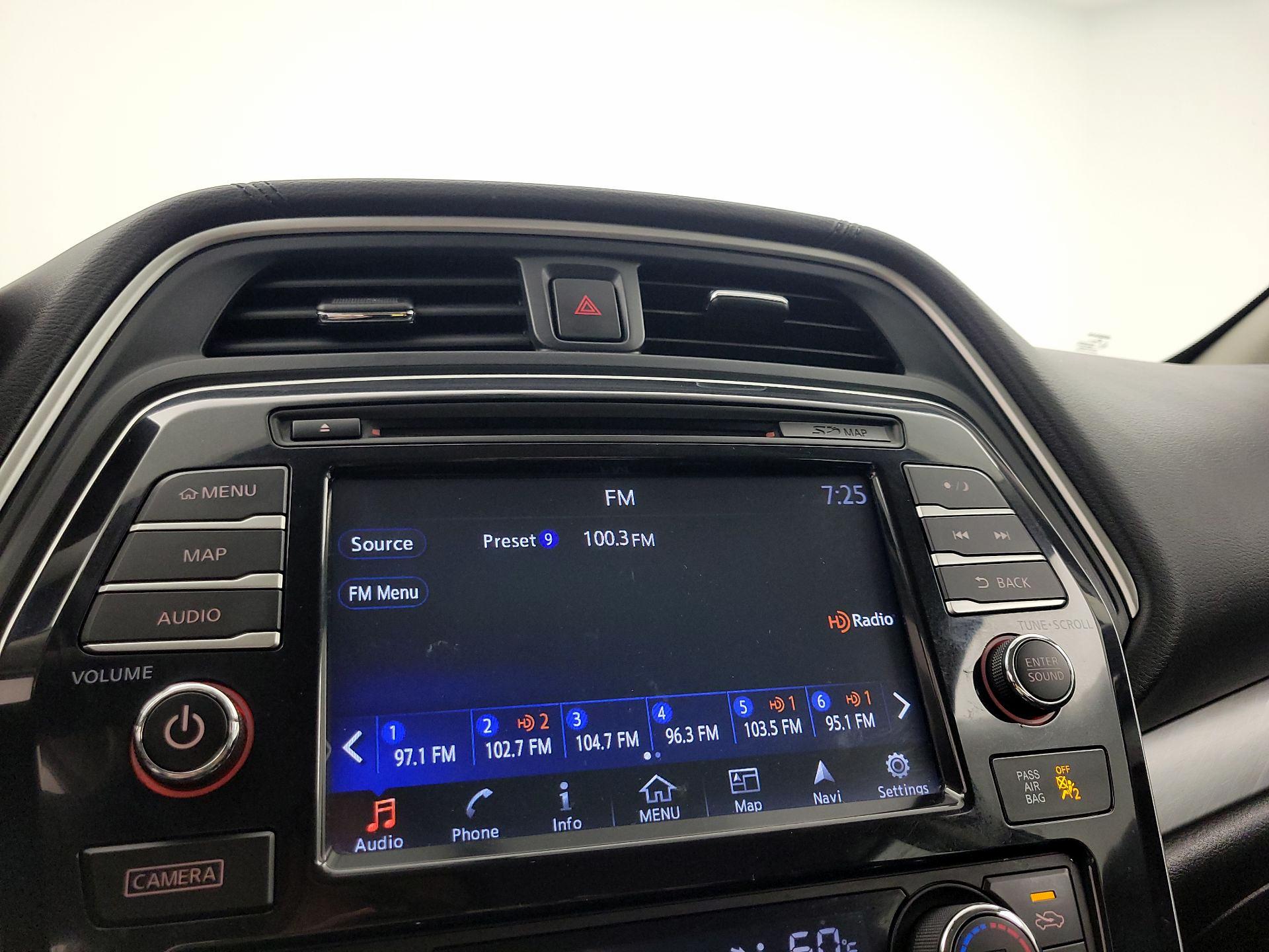 Thumbnail: 2017 Nissan Maxima - 16