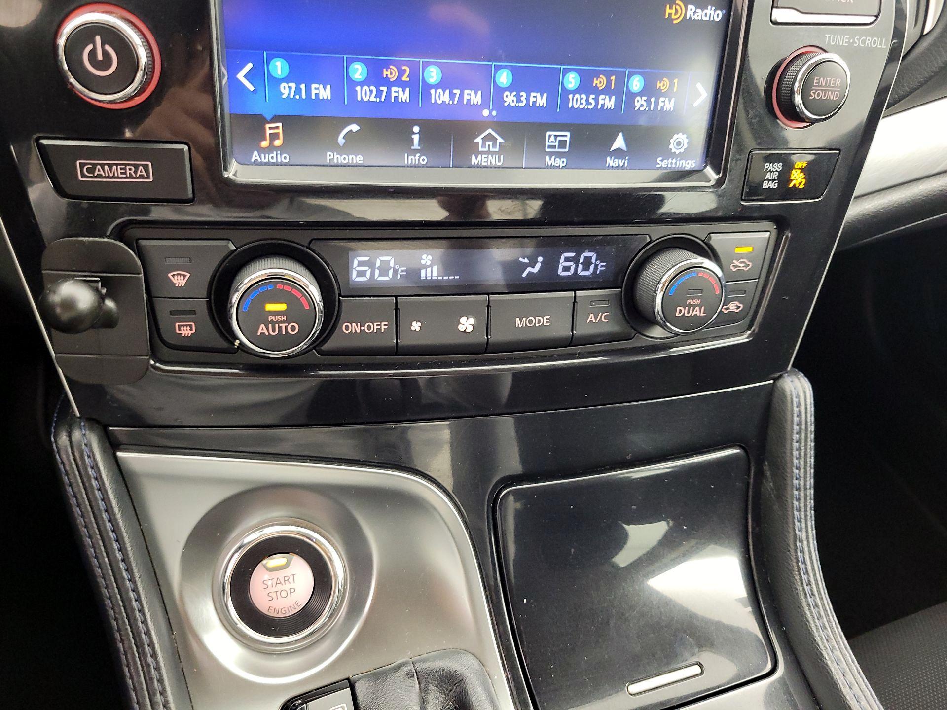 Thumbnail: 2017 Nissan Maxima - 17