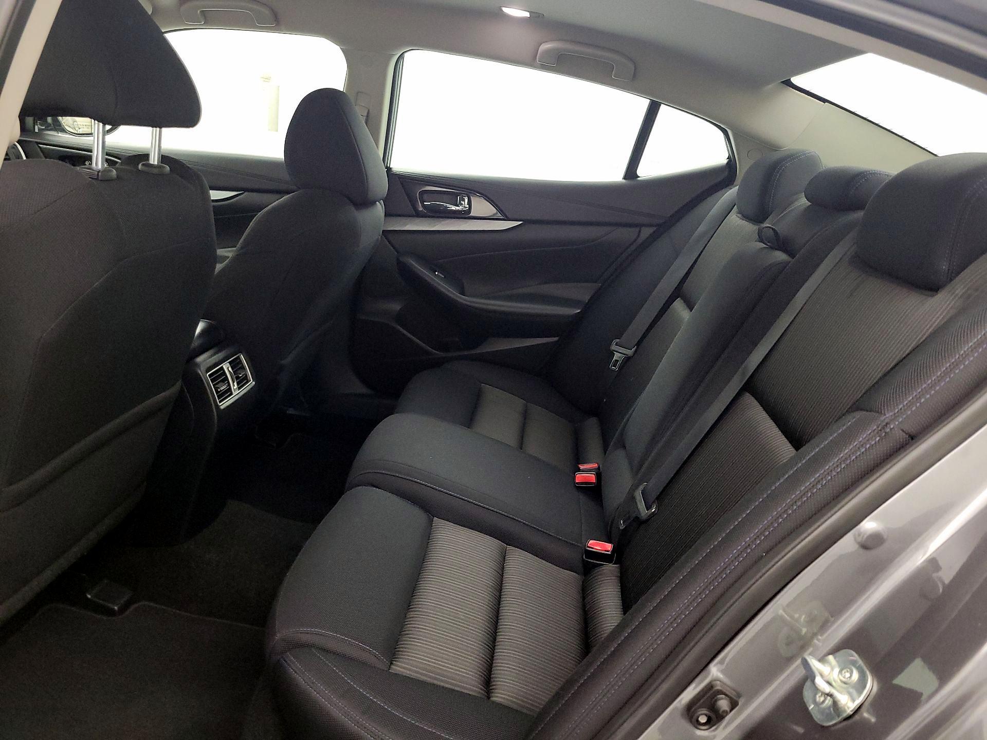 Thumbnail: 2017 Nissan Maxima - 20