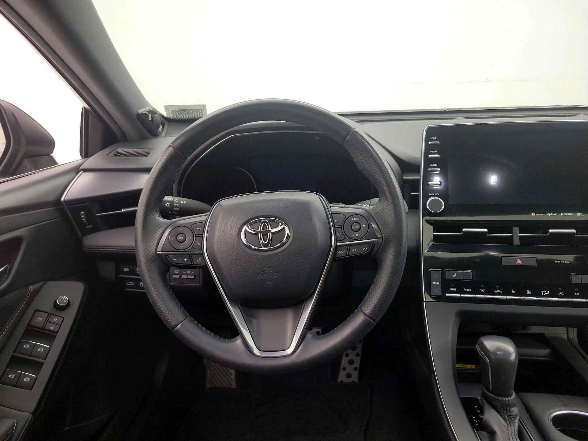 Thumbnail: 2019 Toyota Avalon - 10