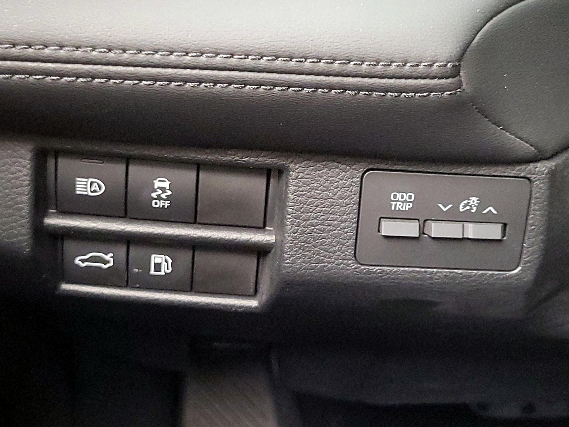 Thumbnail: 2019 Toyota Avalon - 13