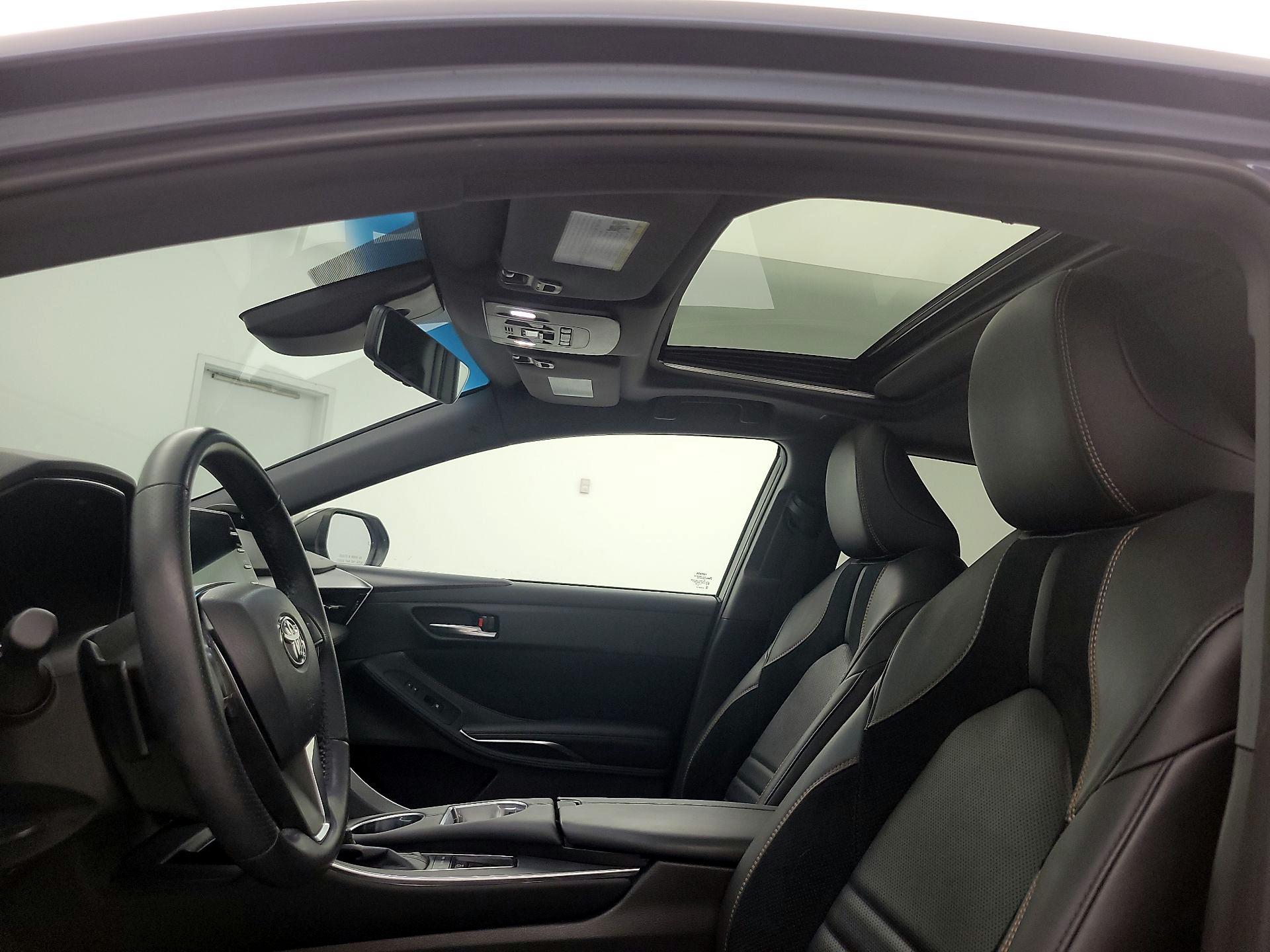 Thumbnail: 2019 Toyota Avalon - 19