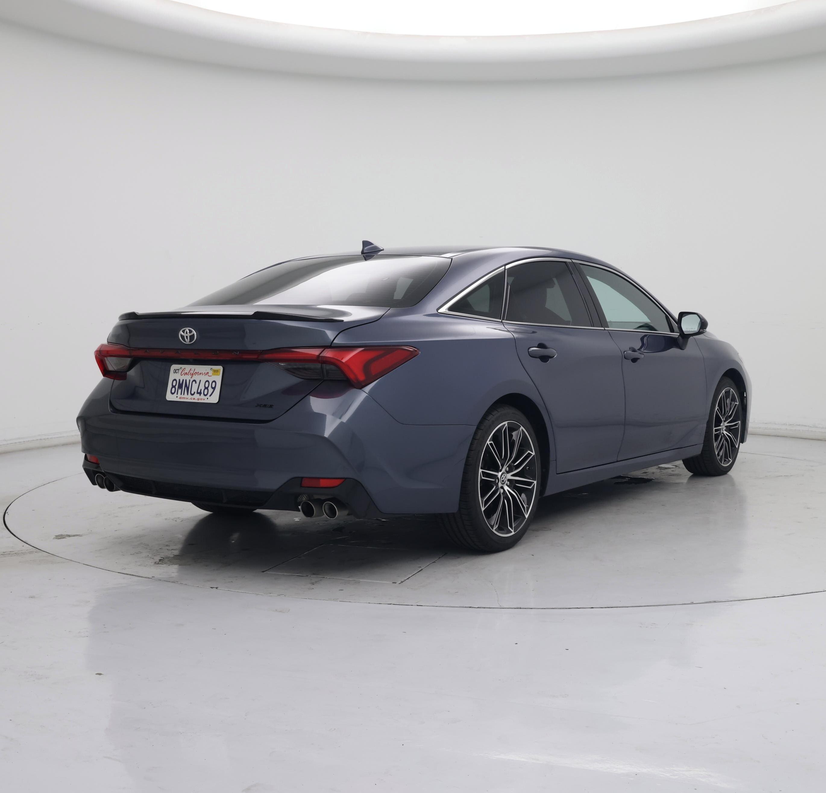 Thumbnail: 2019 Toyota Avalon - 8