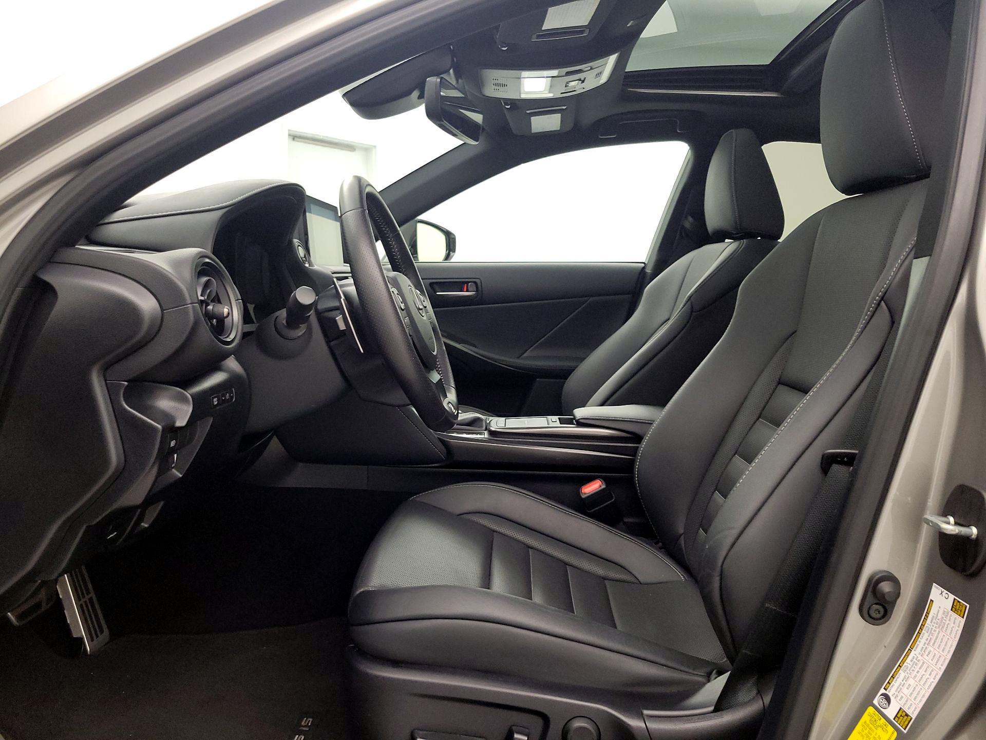 Thumbnail: 2023 Lexus IS - 11