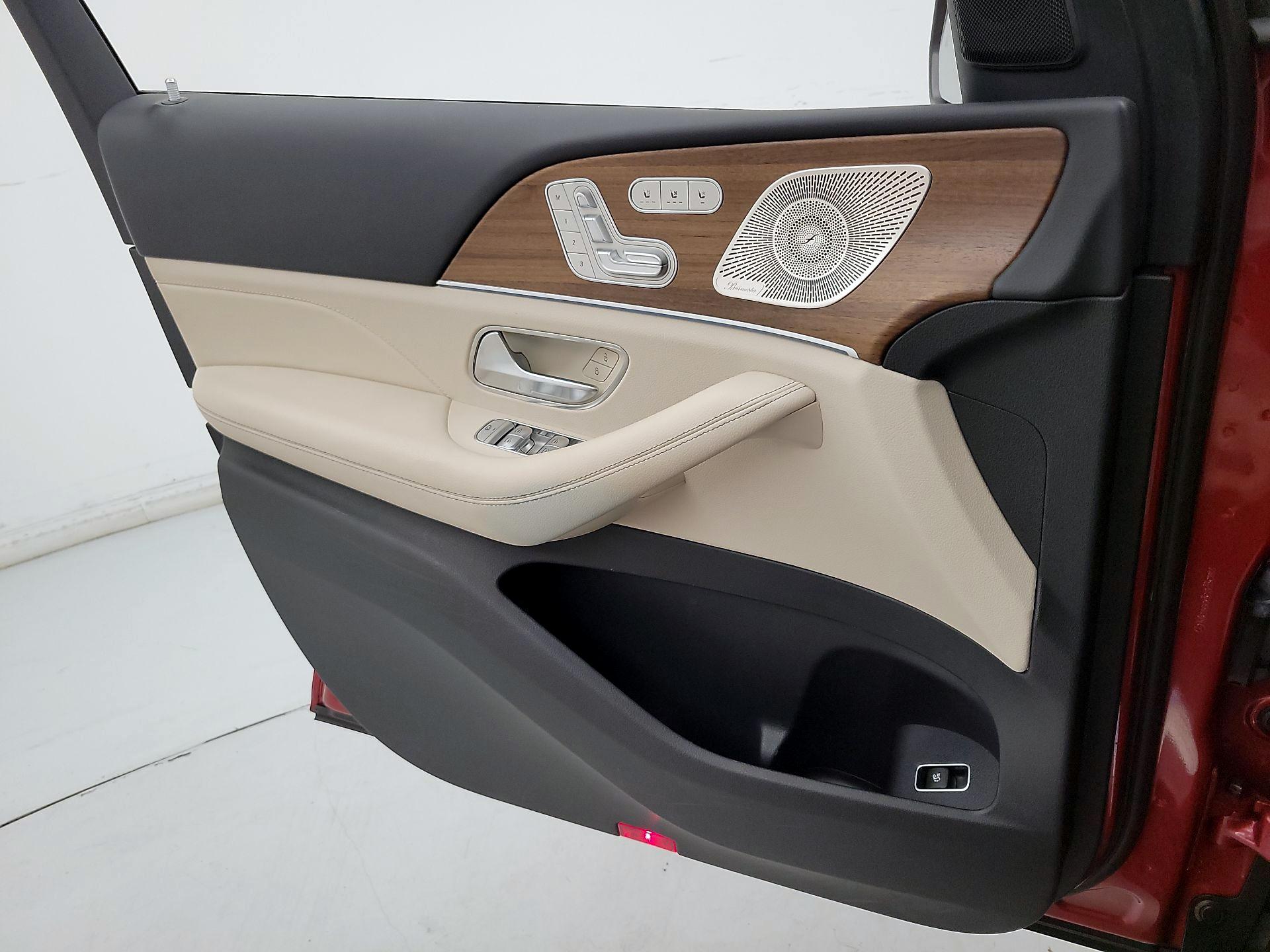 Thumbnail: 2021 Mercedes-Benz GLE - 12