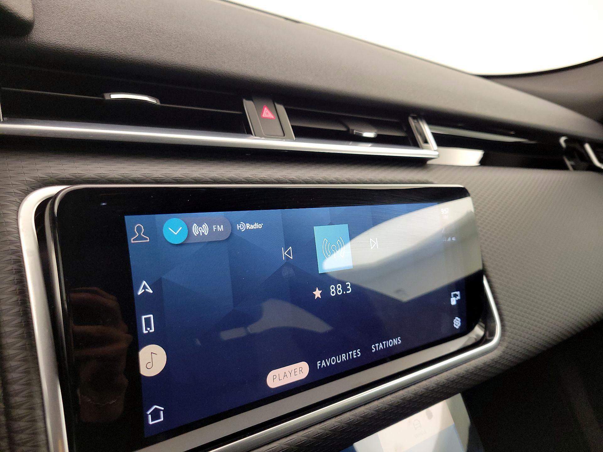 Thumbnail: 2021 Land Rover Range Rover Velar - 15