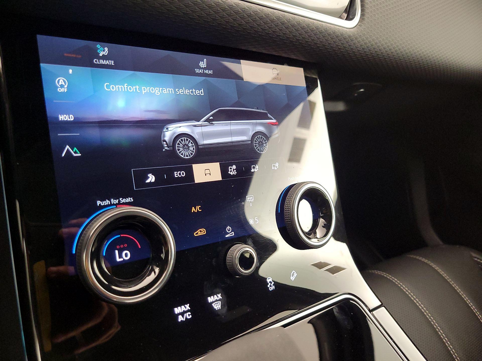 Thumbnail: 2021 Land Rover Range Rover Velar - 16