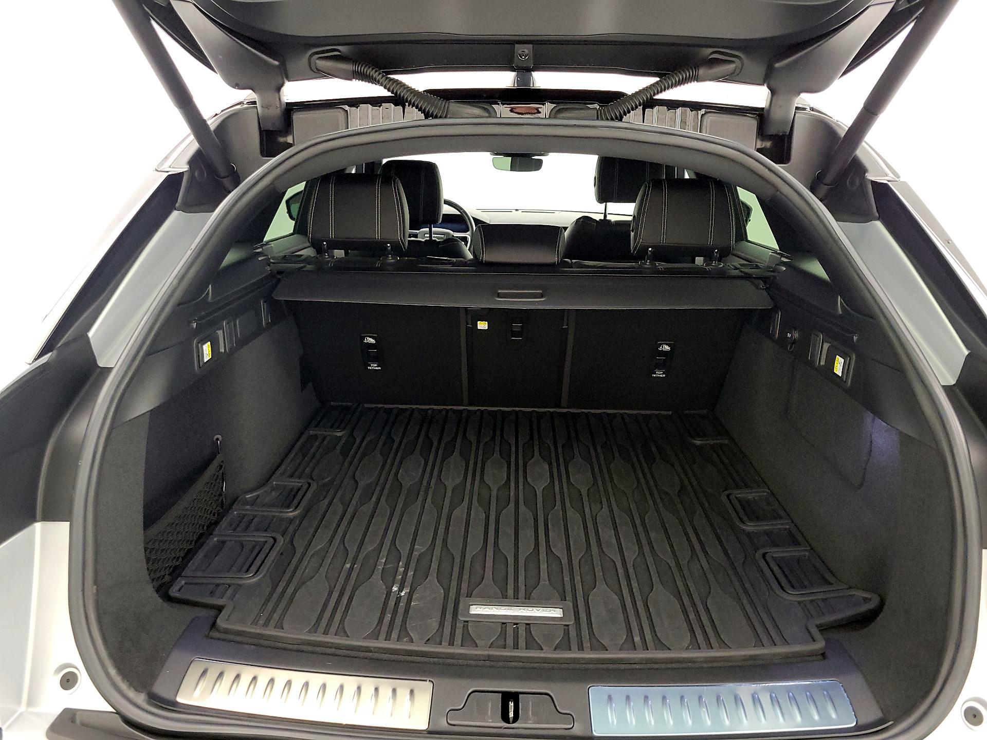 Thumbnail: 2021 Land Rover Range Rover Velar - 20