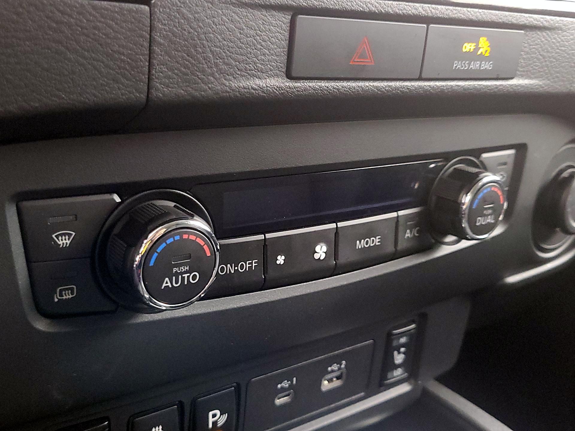 Thumbnail: 2022 Nissan Frontier - 16