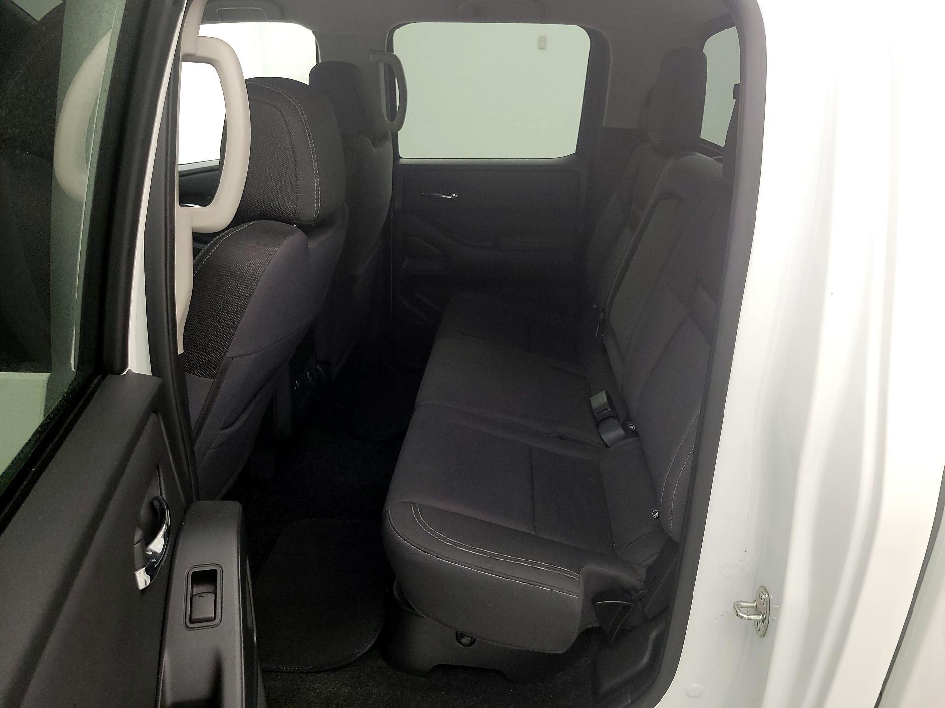 Thumbnail: 2022 Nissan Frontier - 19