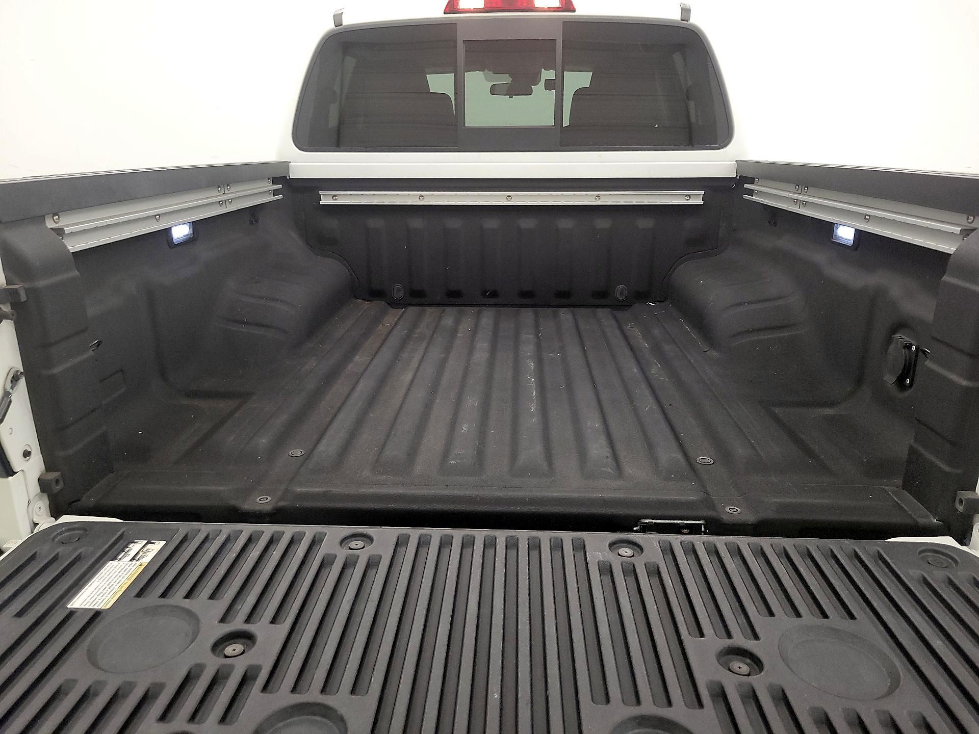 Thumbnail: 2022 Nissan Frontier - 20