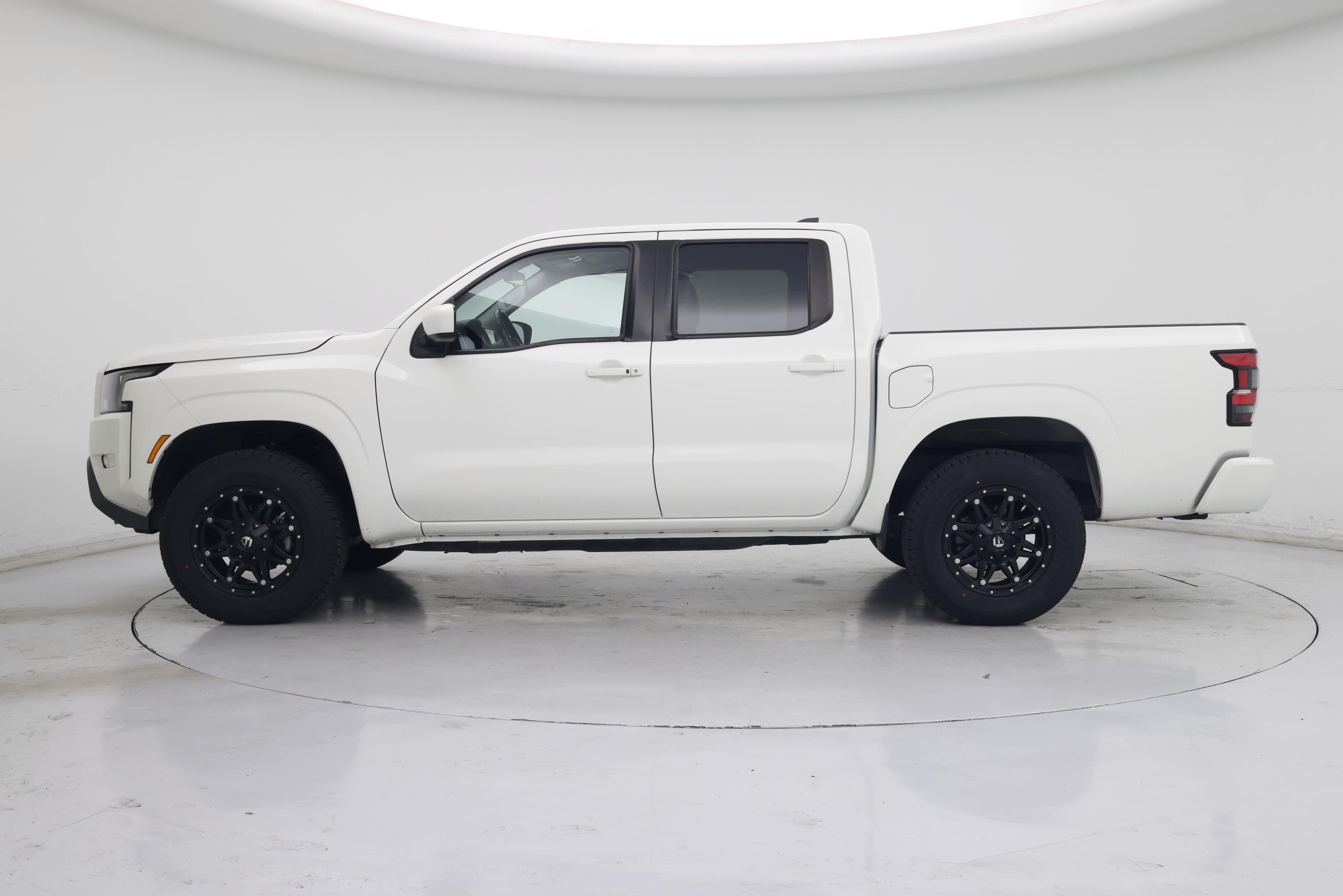 Thumbnail: 2022 Nissan Frontier - 3