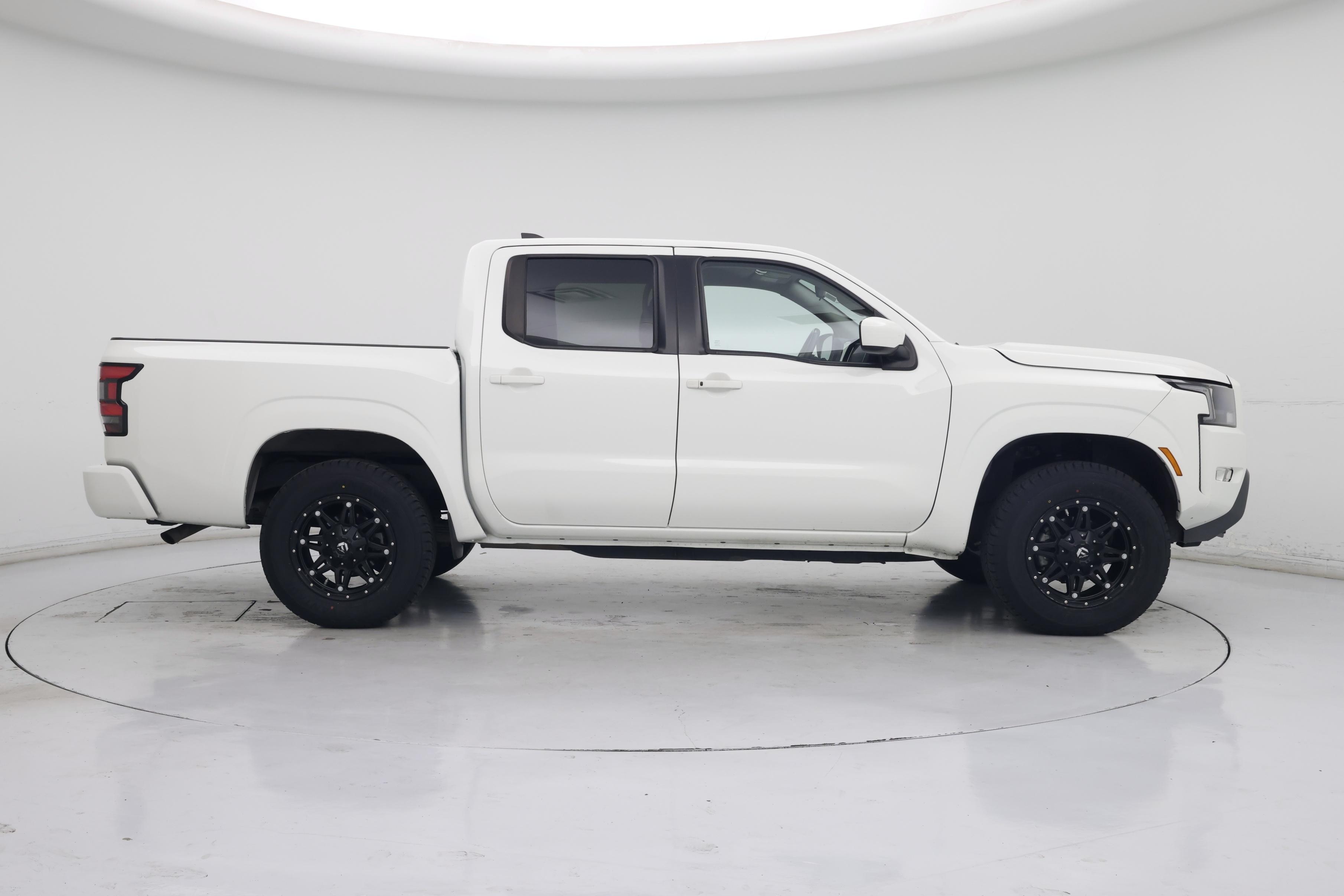 Thumbnail: 2022 Nissan Frontier - 7