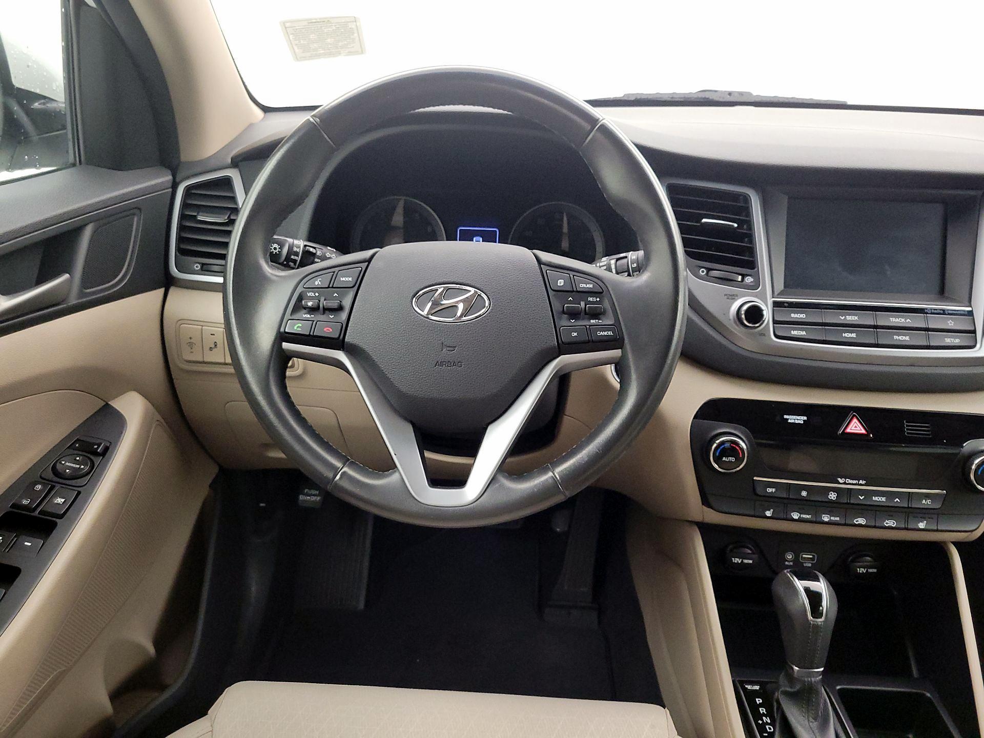 Thumbnail: 2018 Hyundai Tucson - 10