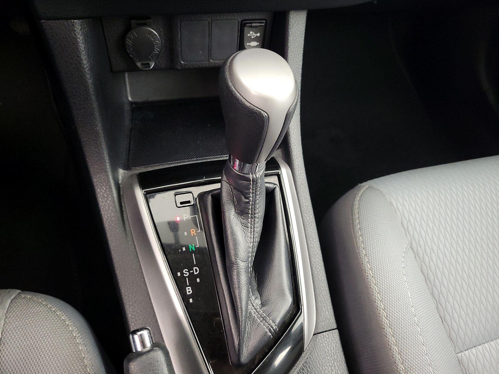 Thumbnail: 2016 Toyota Corolla - 17