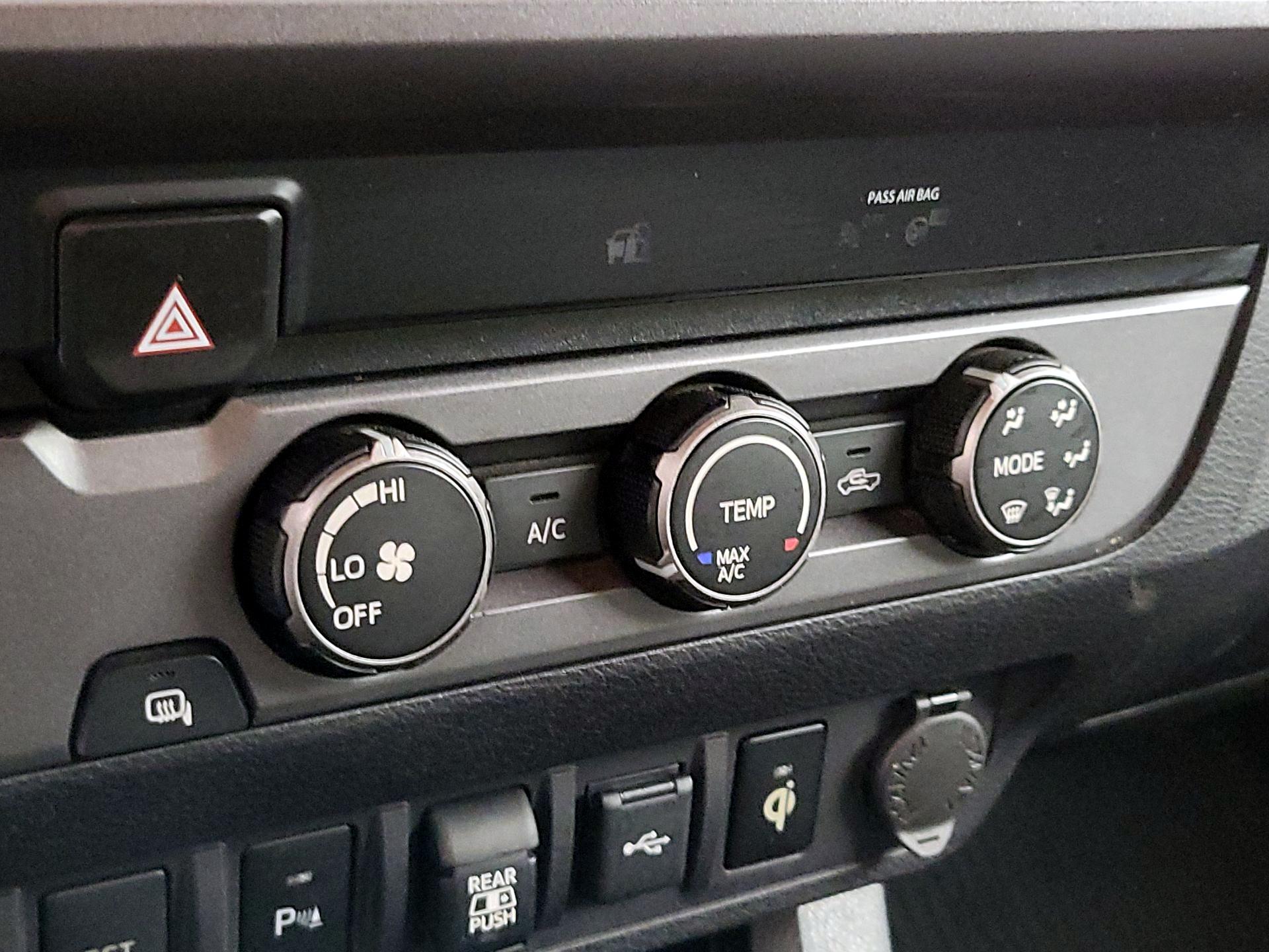 Thumbnail: 2020 Toyota Tacoma - 16