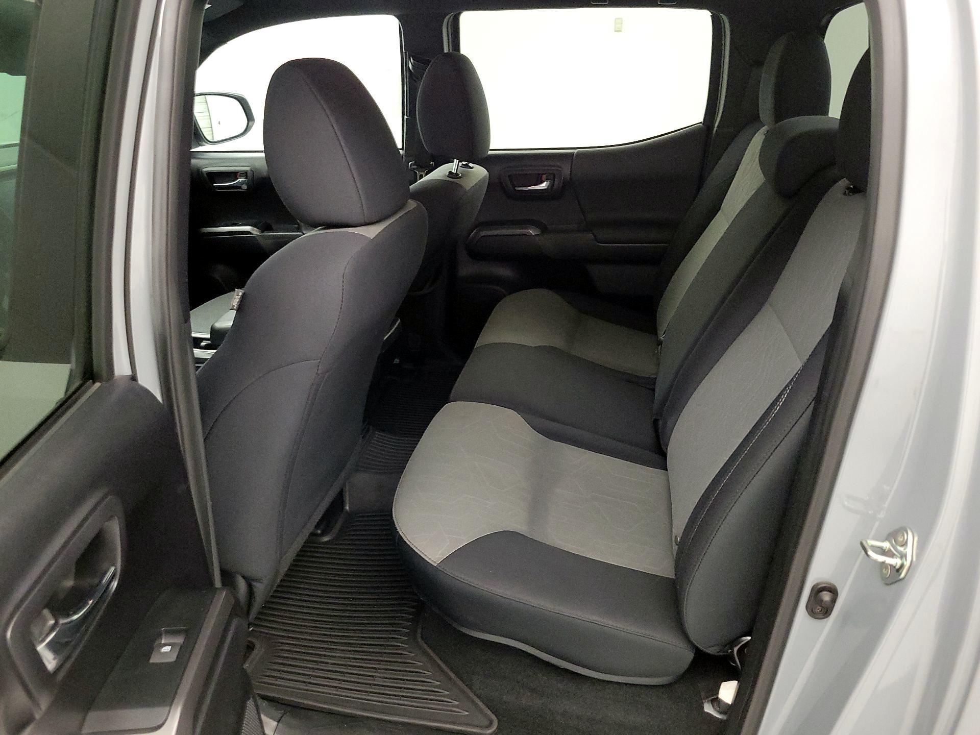 Thumbnail: 2020 Toyota Tacoma - 18