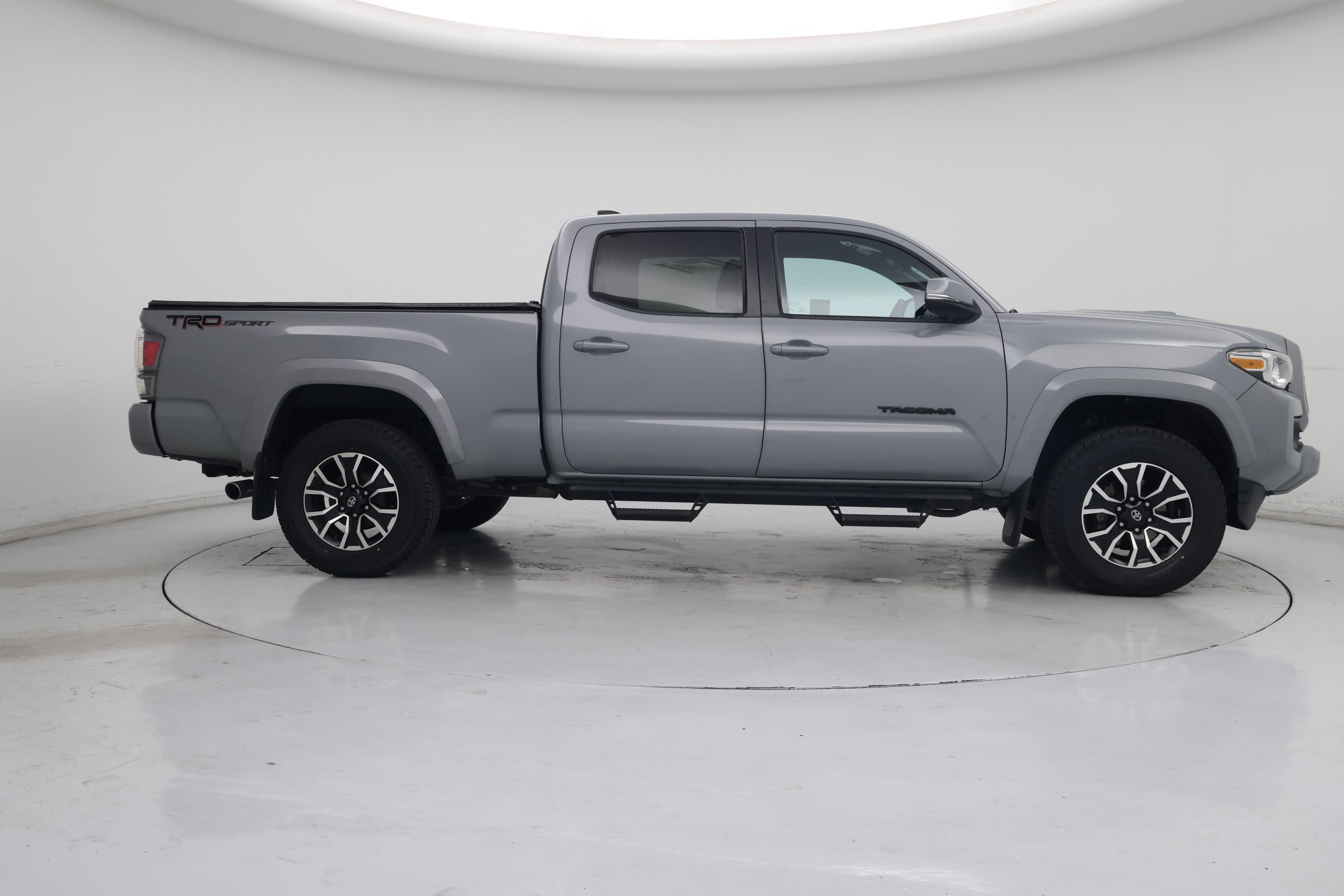 Thumbnail: 2020 Toyota Tacoma - 7
