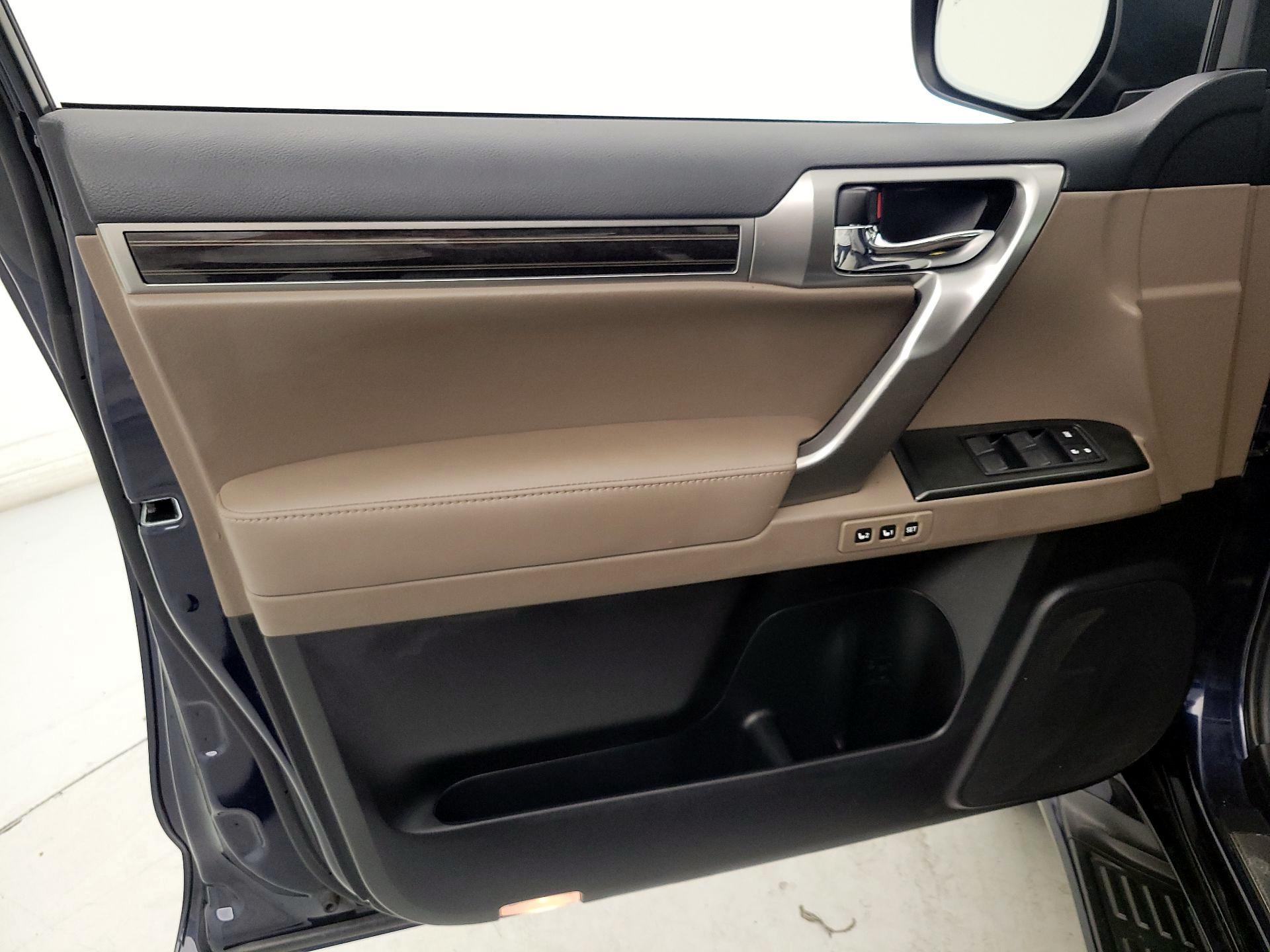 Thumbnail: 2023 Lexus GX - 12