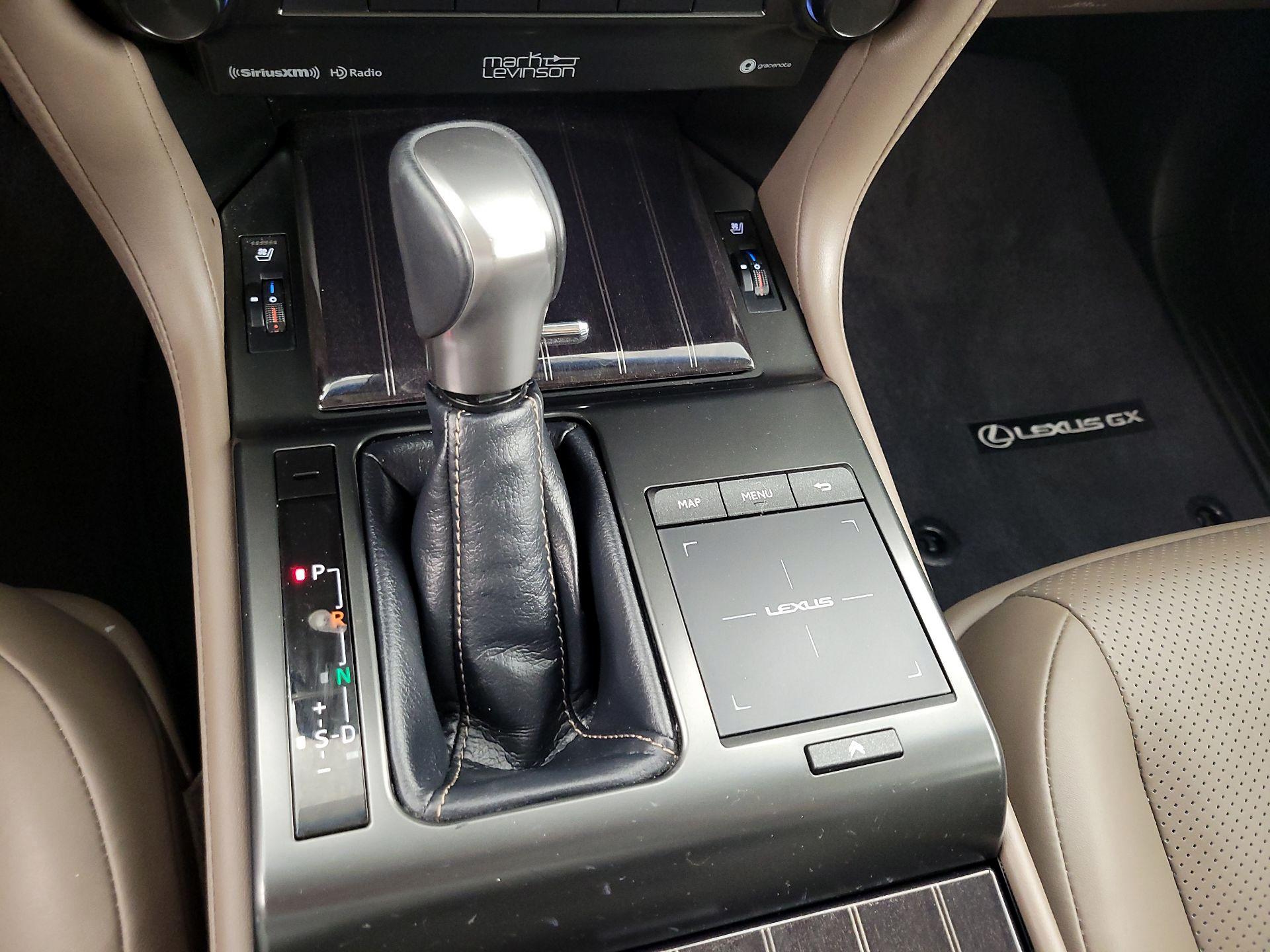 Thumbnail: 2023 Lexus GX - 18