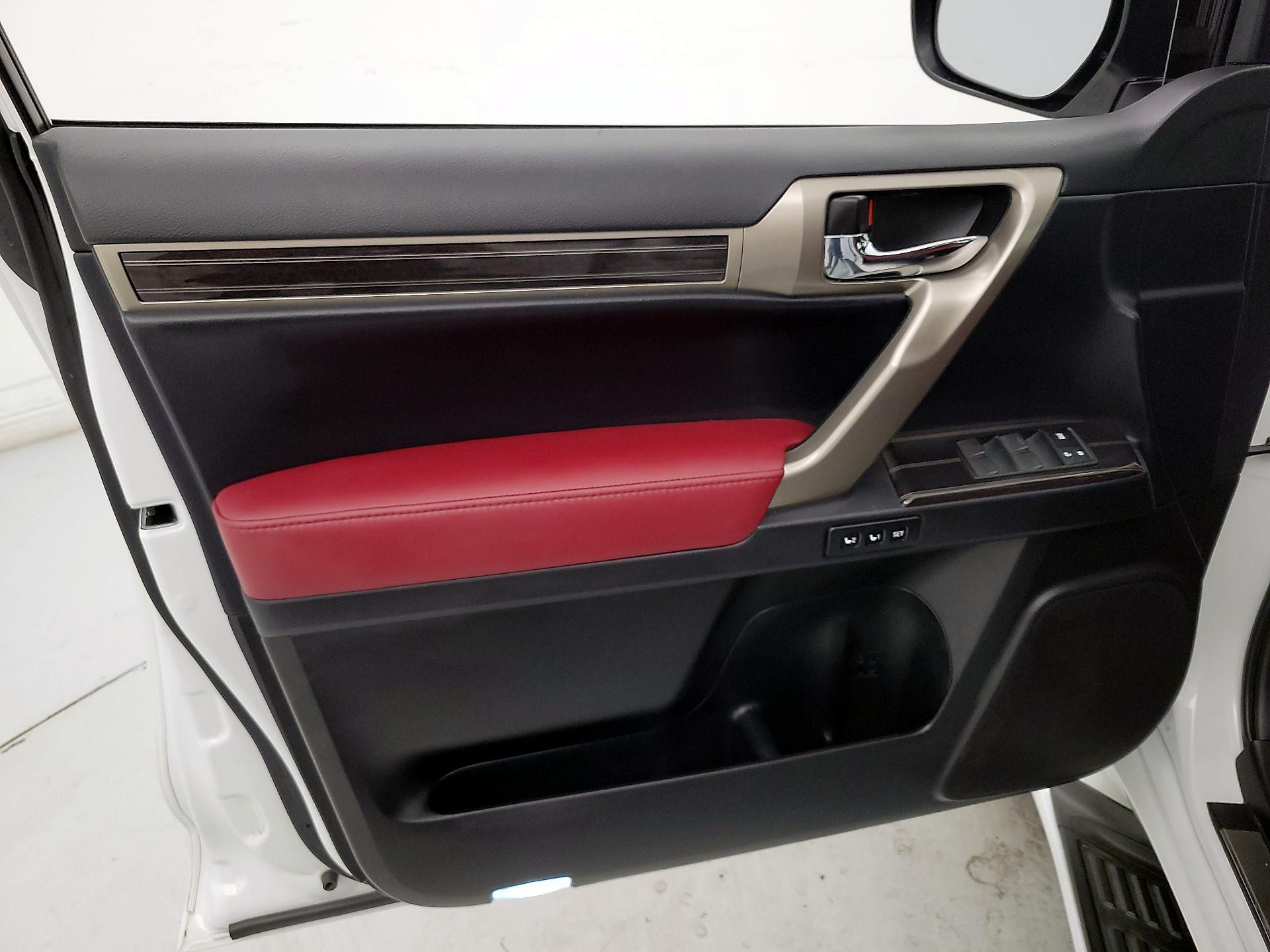 Thumbnail: 2020 Lexus GX - 12