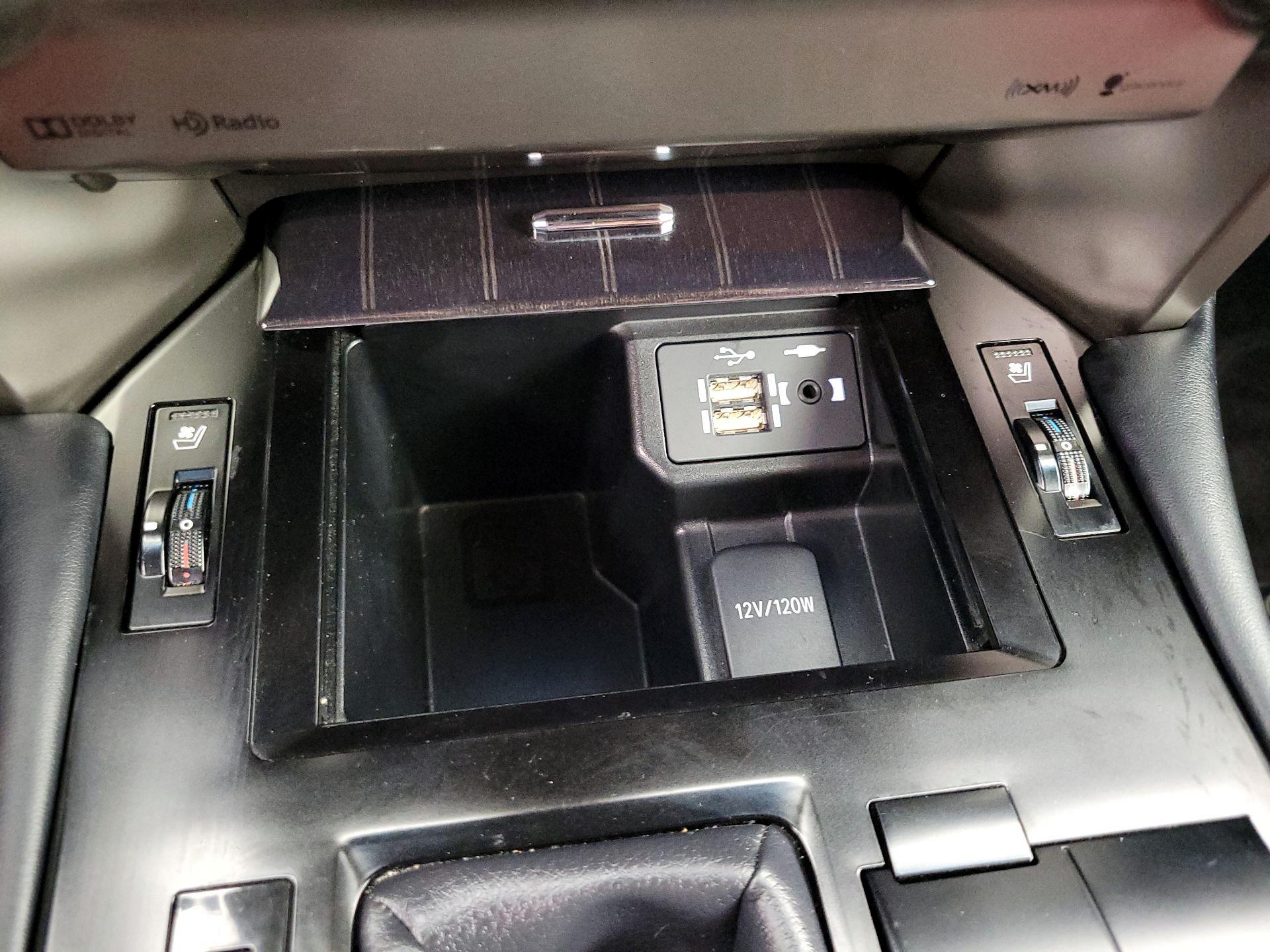 Thumbnail: 2020 Lexus GX - 19