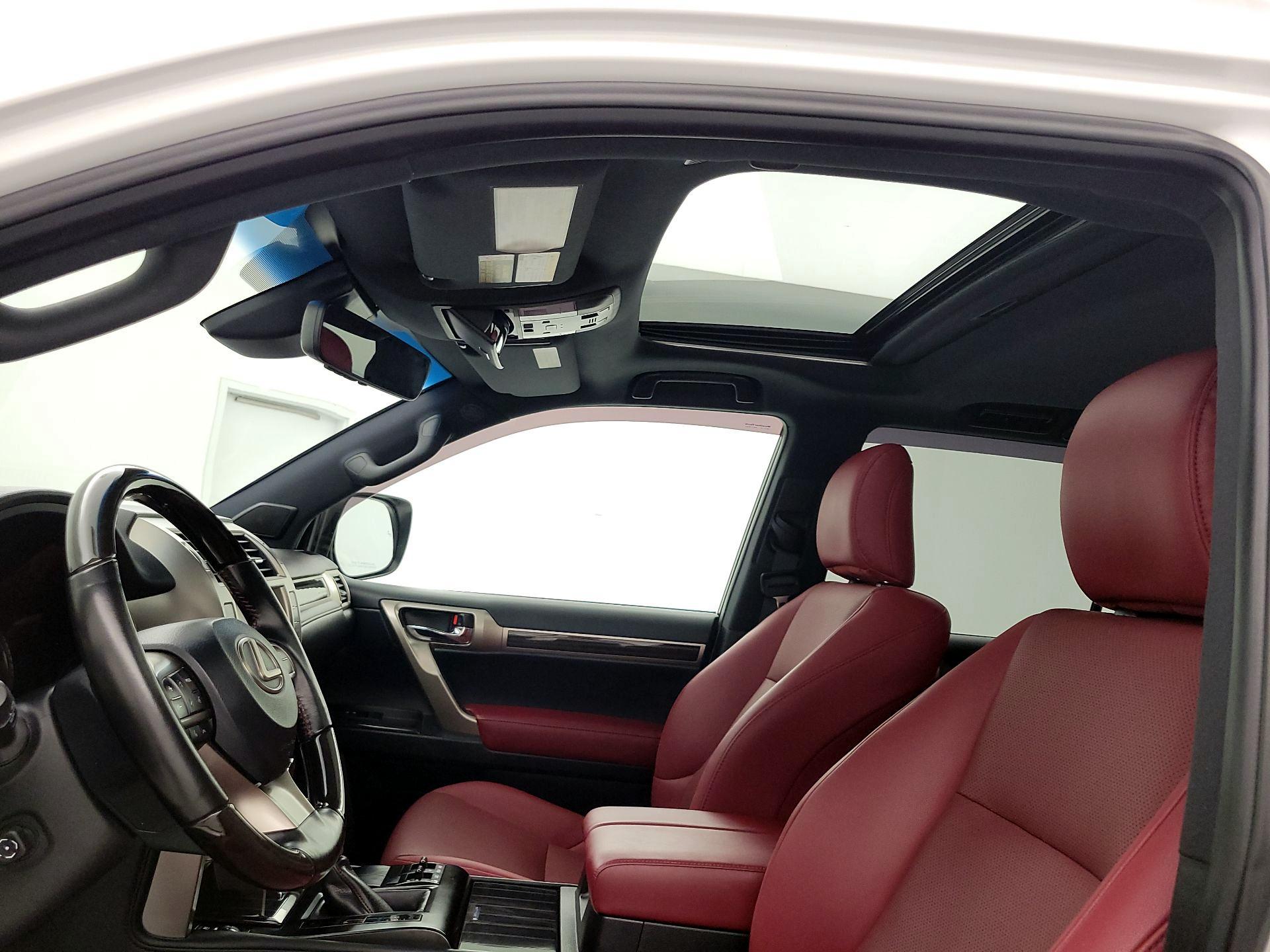 Thumbnail: 2020 Lexus GX - 20