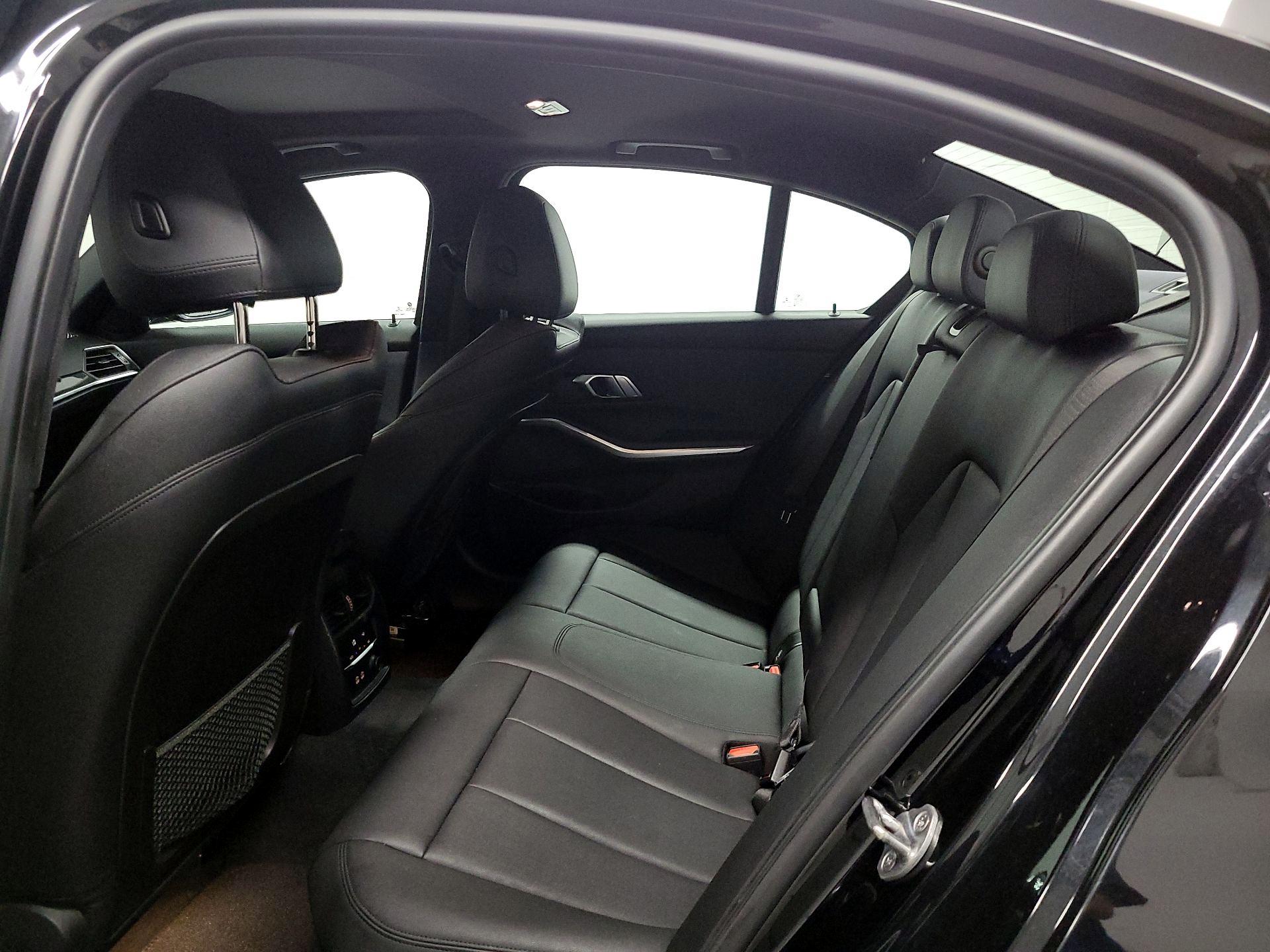 Thumbnail: 2020 BMW 3 Series - 17