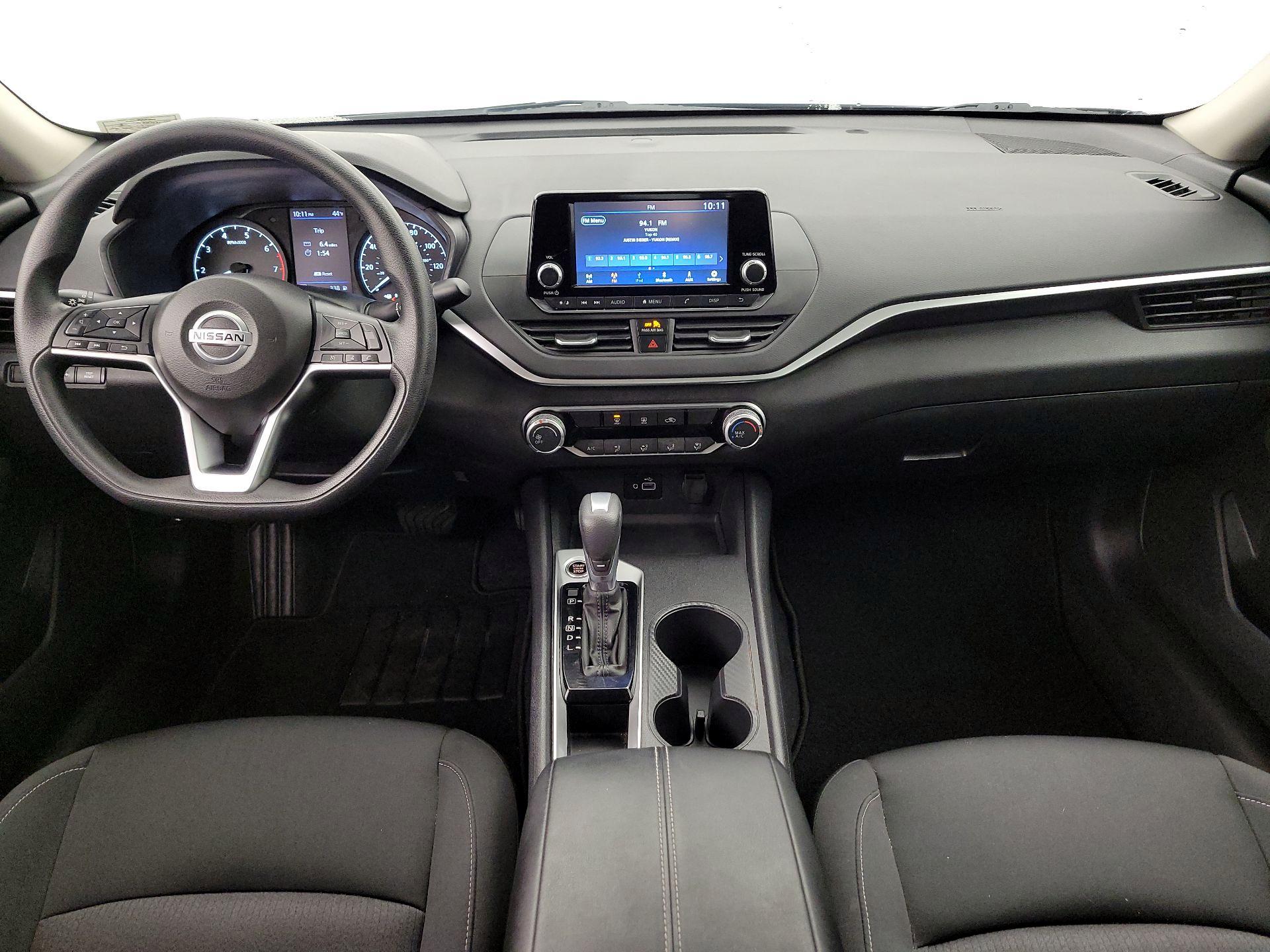 Thumbnail: 2022 Nissan Altima - 9