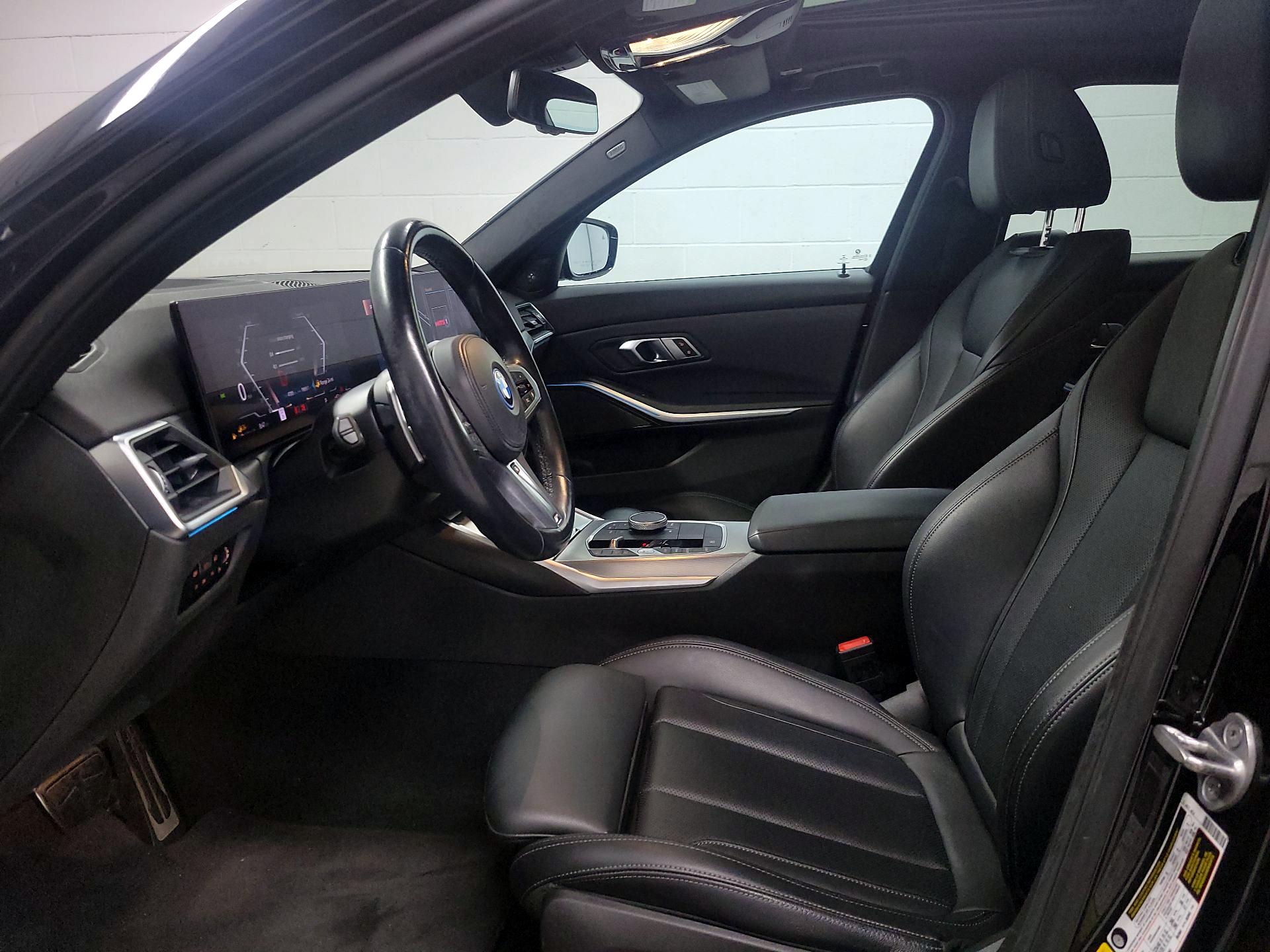 Thumbnail: 2023 BMW 3 Series - 11