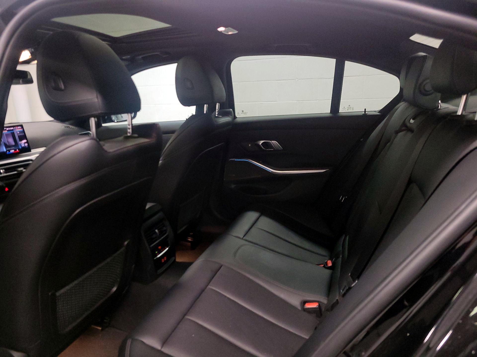 Thumbnail: 2023 BMW 3 Series - 19