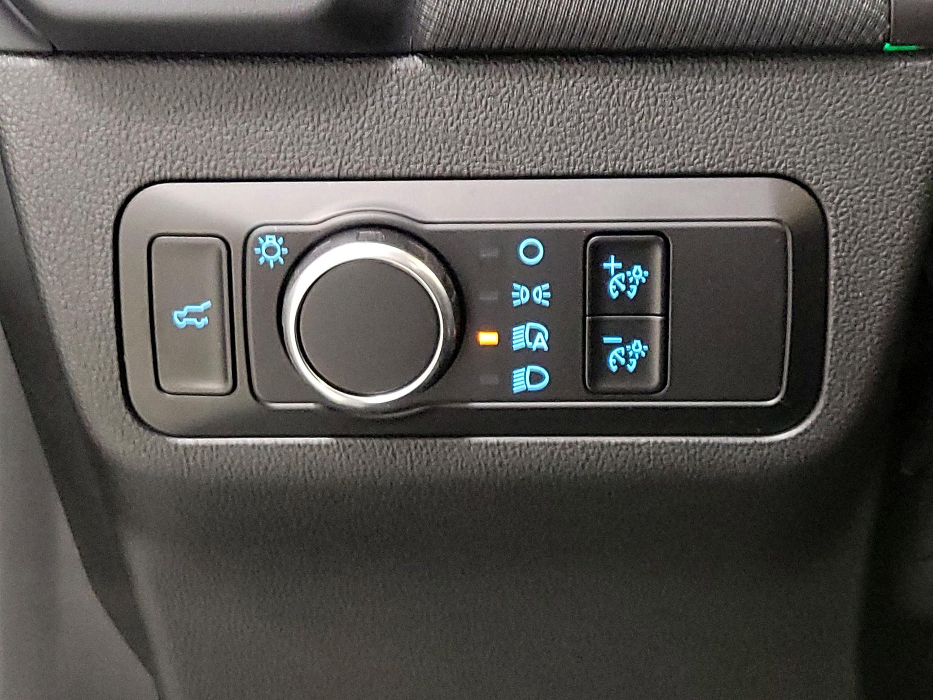 Thumbnail: 2023 Ford Bronco Sport - 13