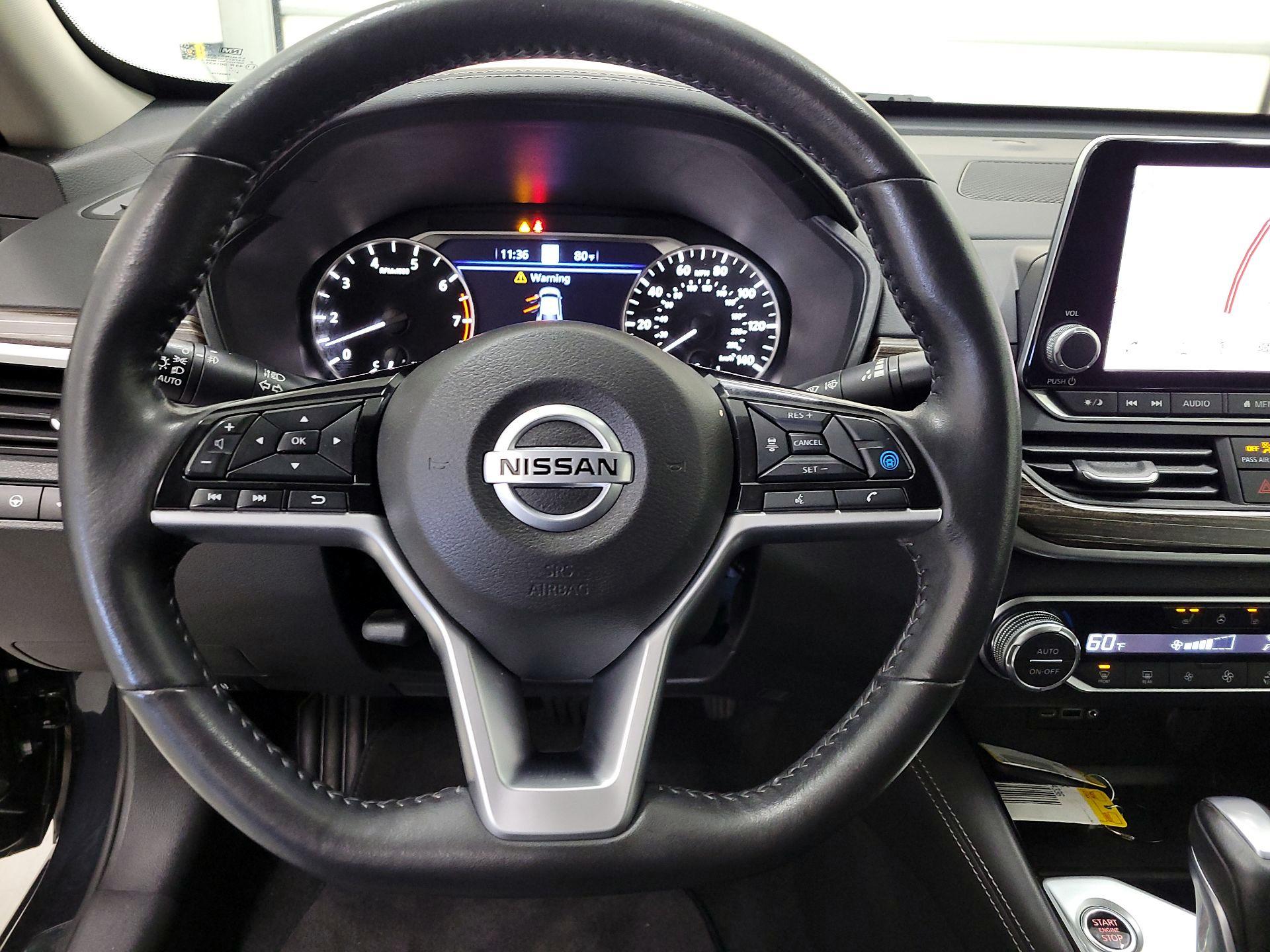 Thumbnail: 2022 Nissan Altima - 10