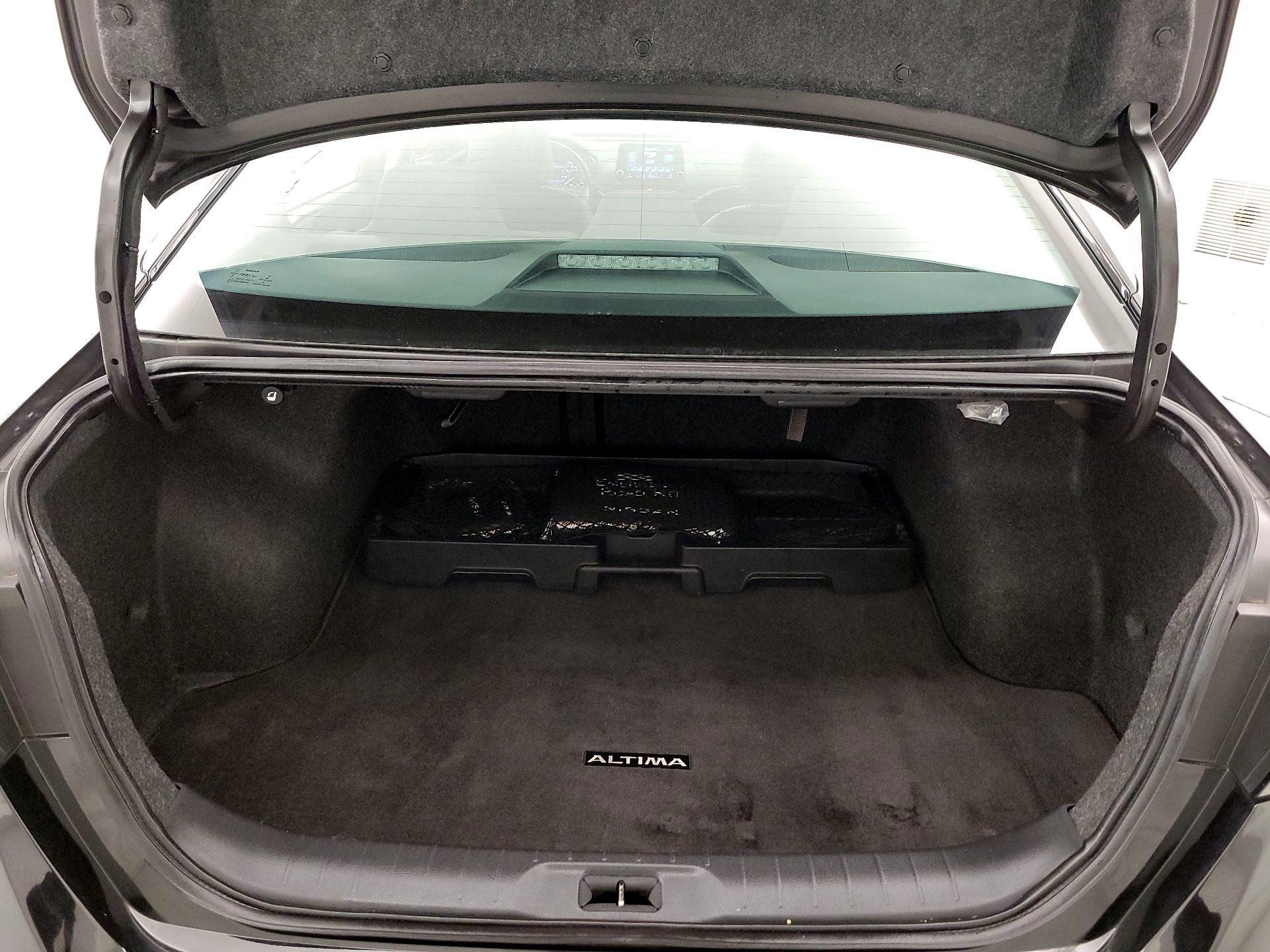 Thumbnail: 2022 Nissan Altima - 20