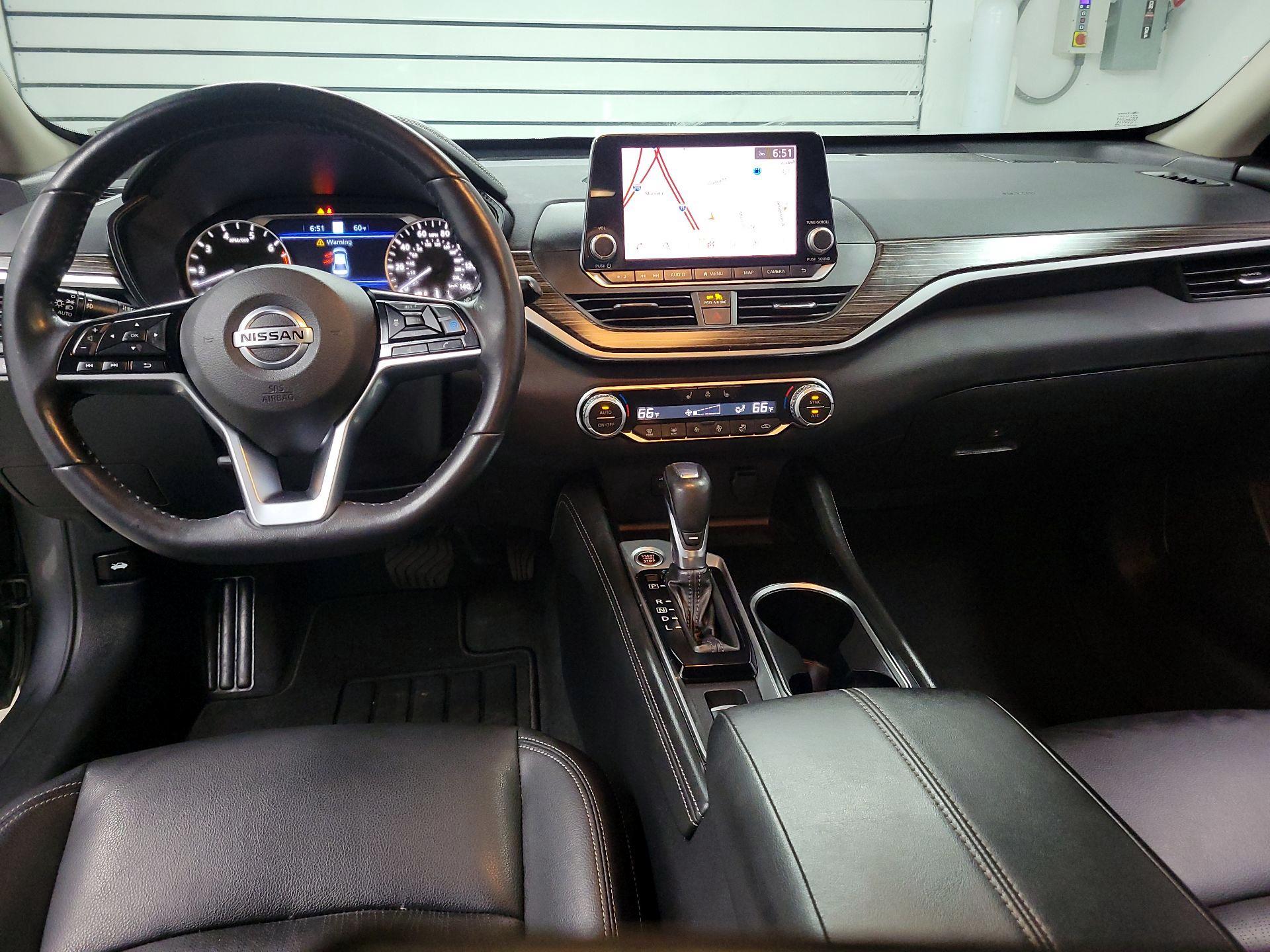 Thumbnail: 2020 Nissan Altima - 9