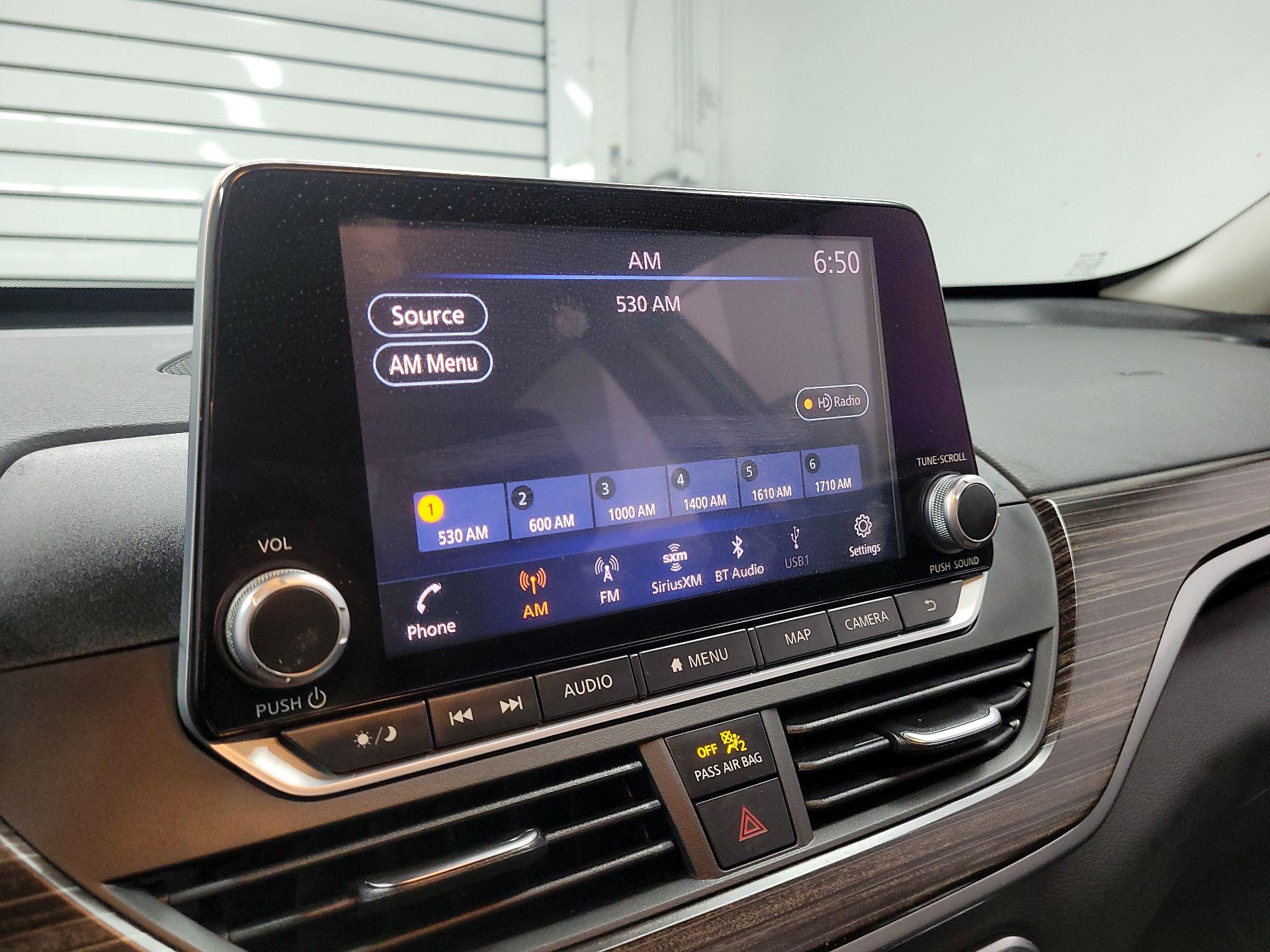 Thumbnail: 2020 Nissan Altima - 16