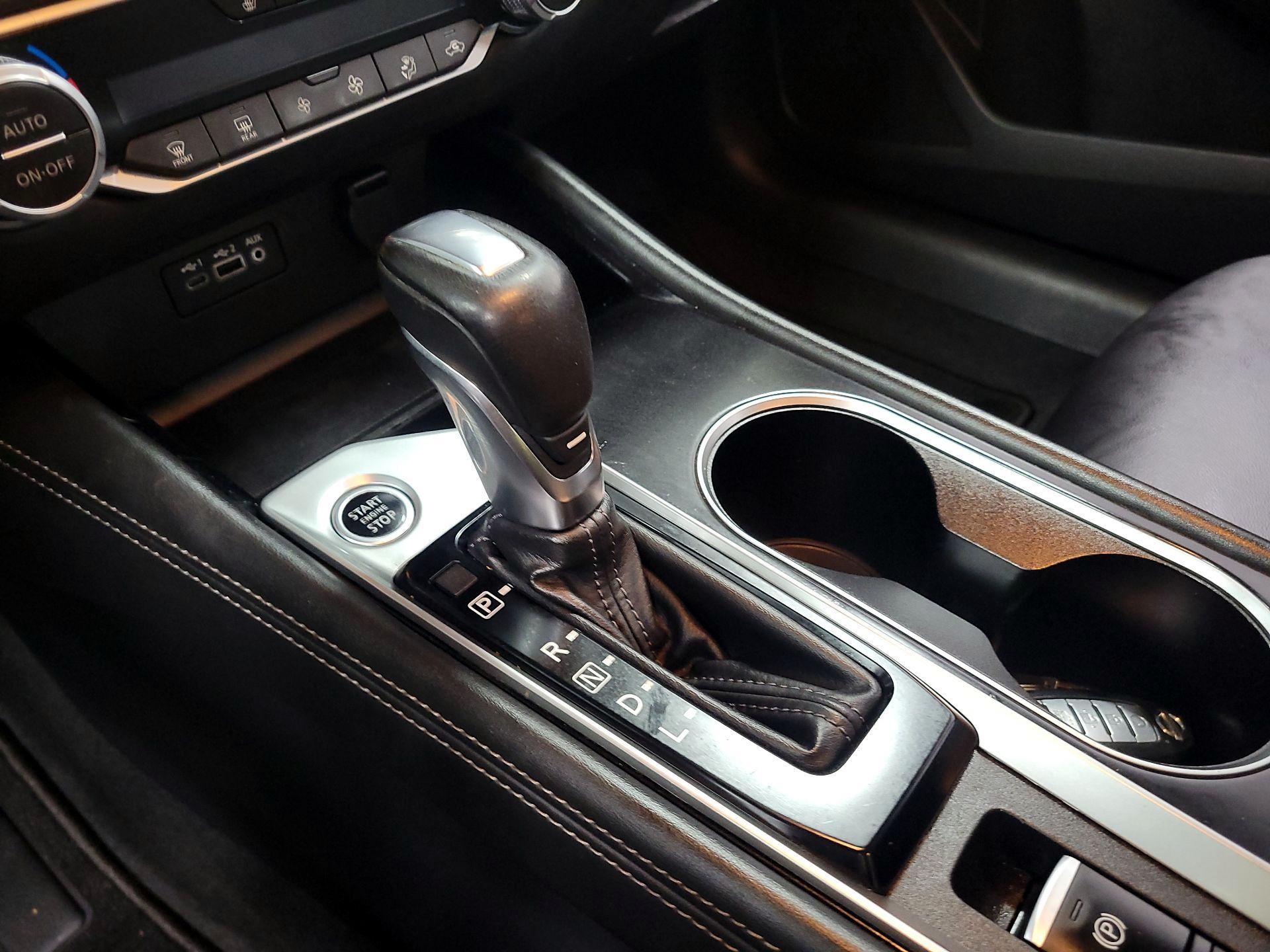 Thumbnail: 2020 Nissan Altima - 18