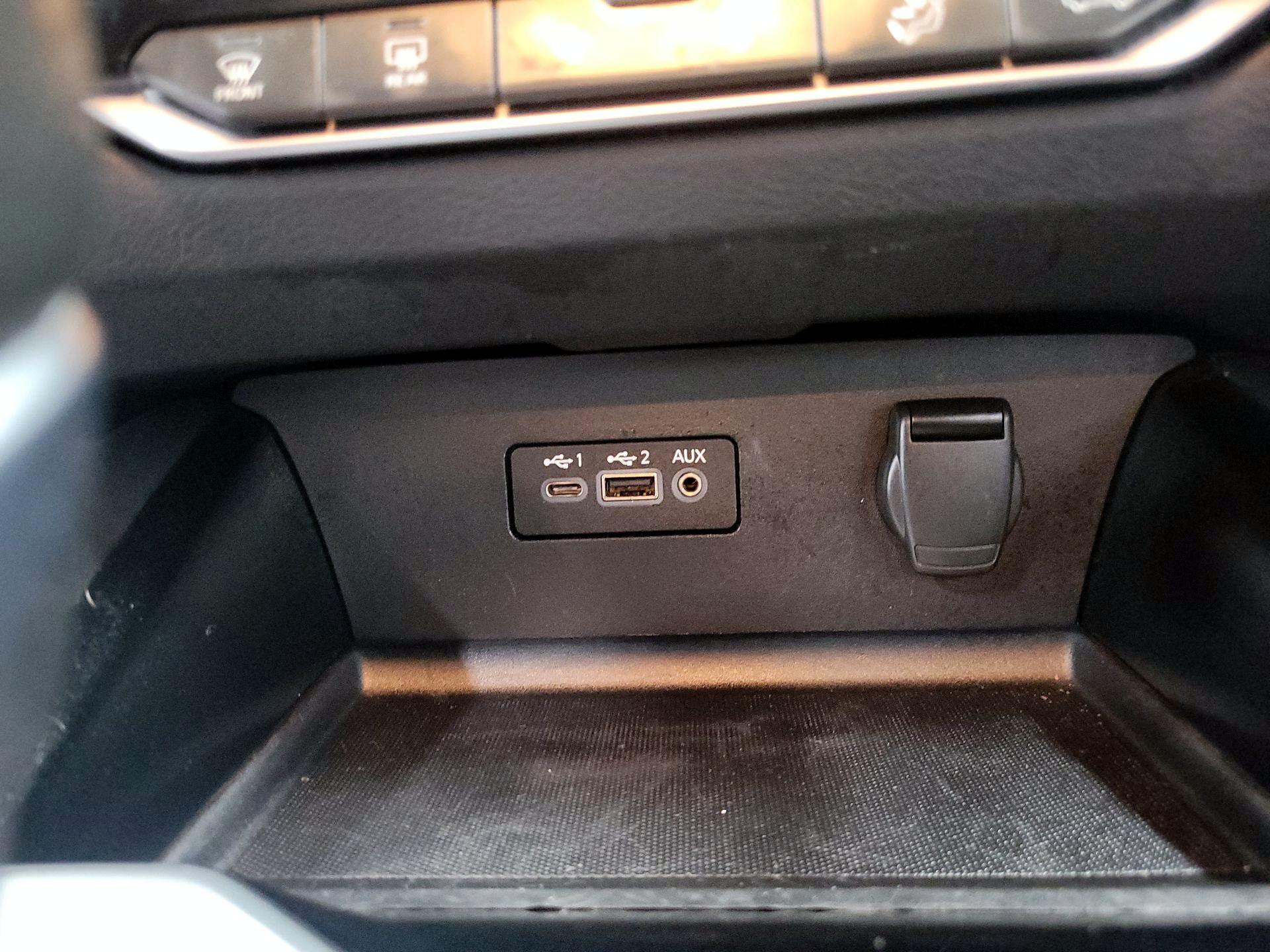 Thumbnail: 2020 Nissan Altima - 19