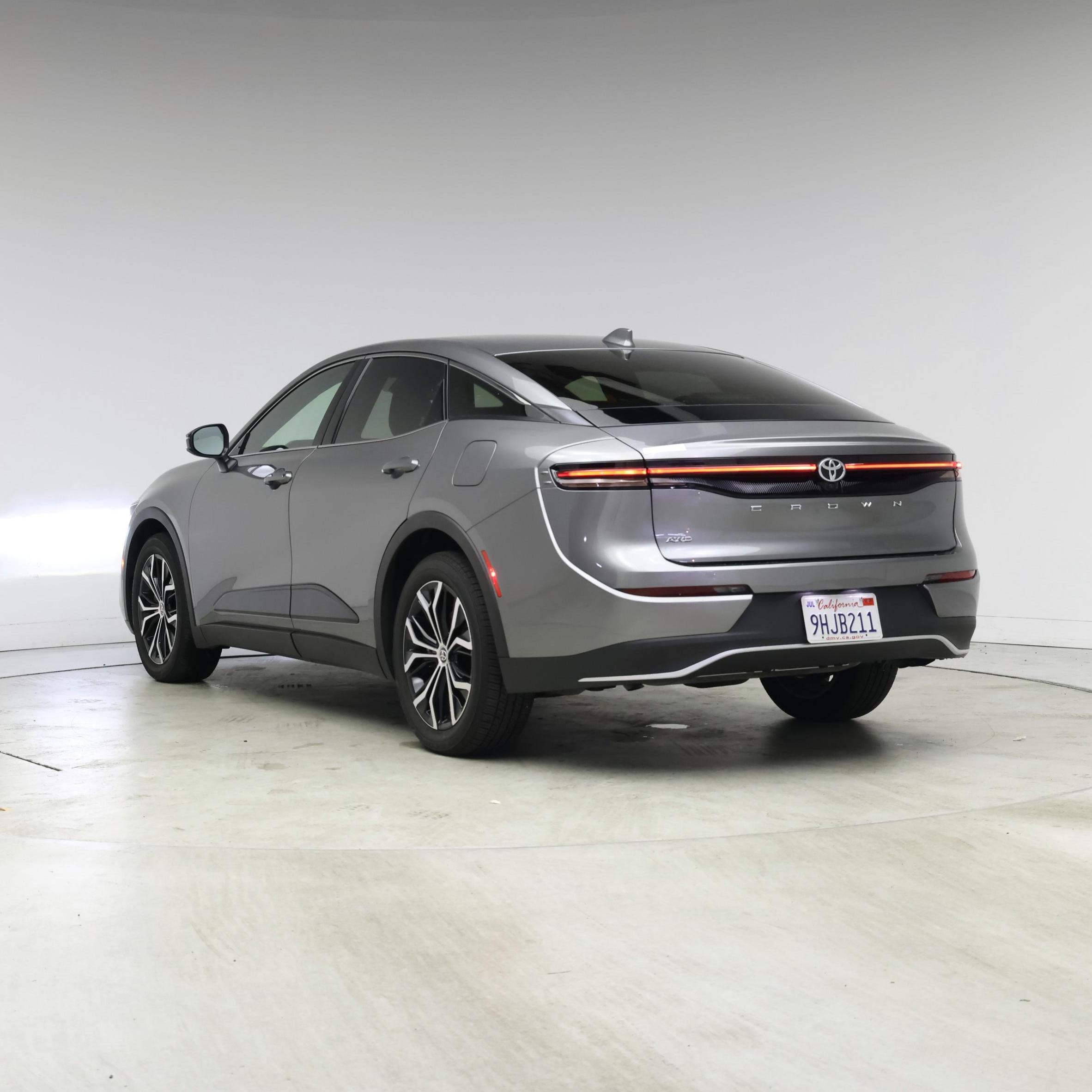 Thumbnail: 2023 Toyota Crown - 2