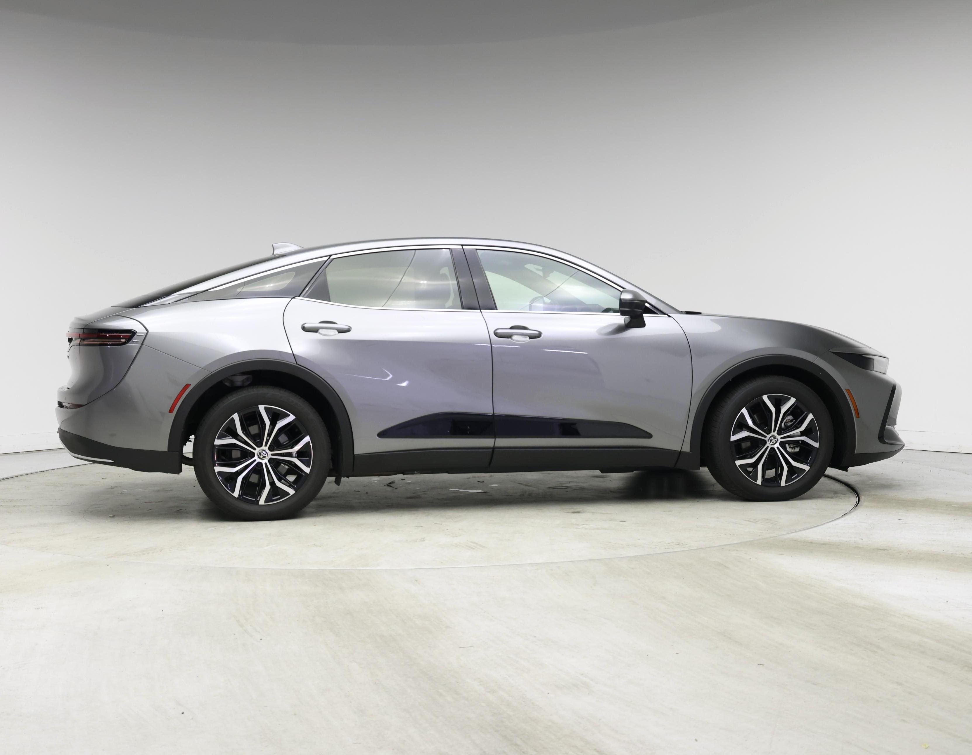 Thumbnail: 2023 Toyota Crown - 7