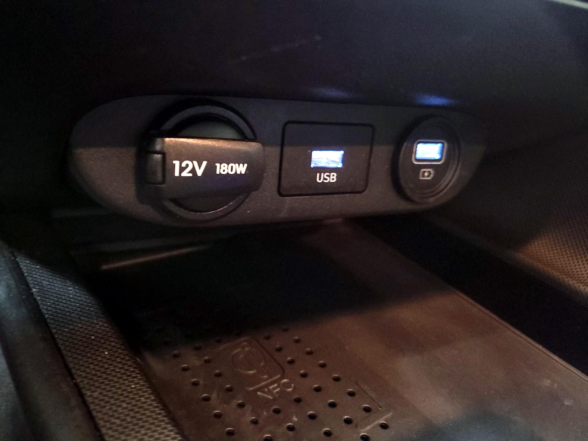 Thumbnail: 2023 Hyundai Elantra - 19