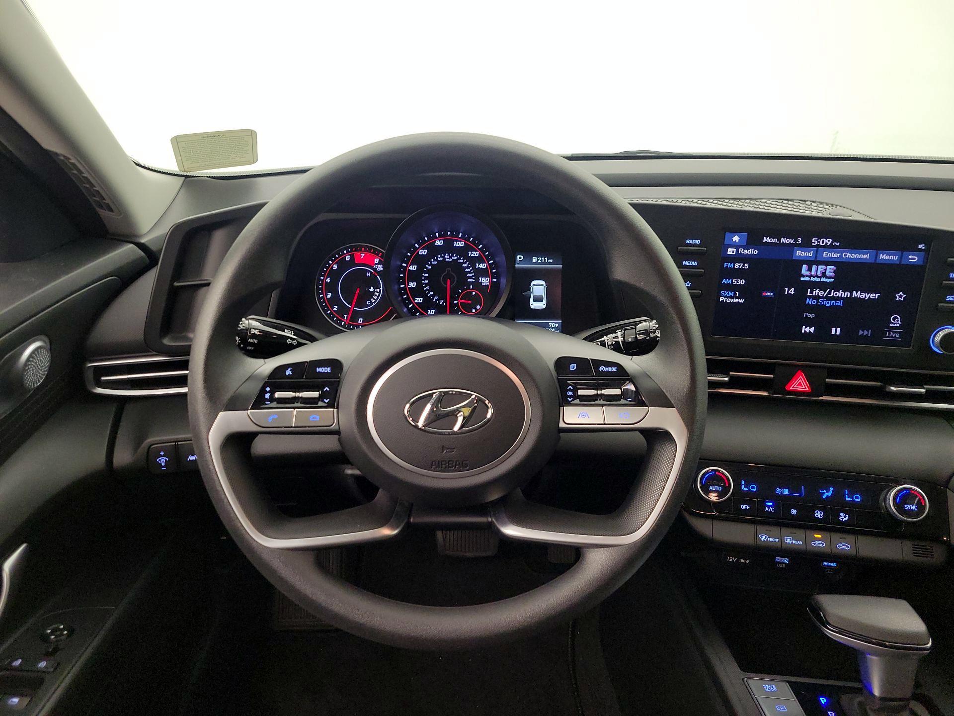 Thumbnail: 2023 Hyundai Elantra - 10