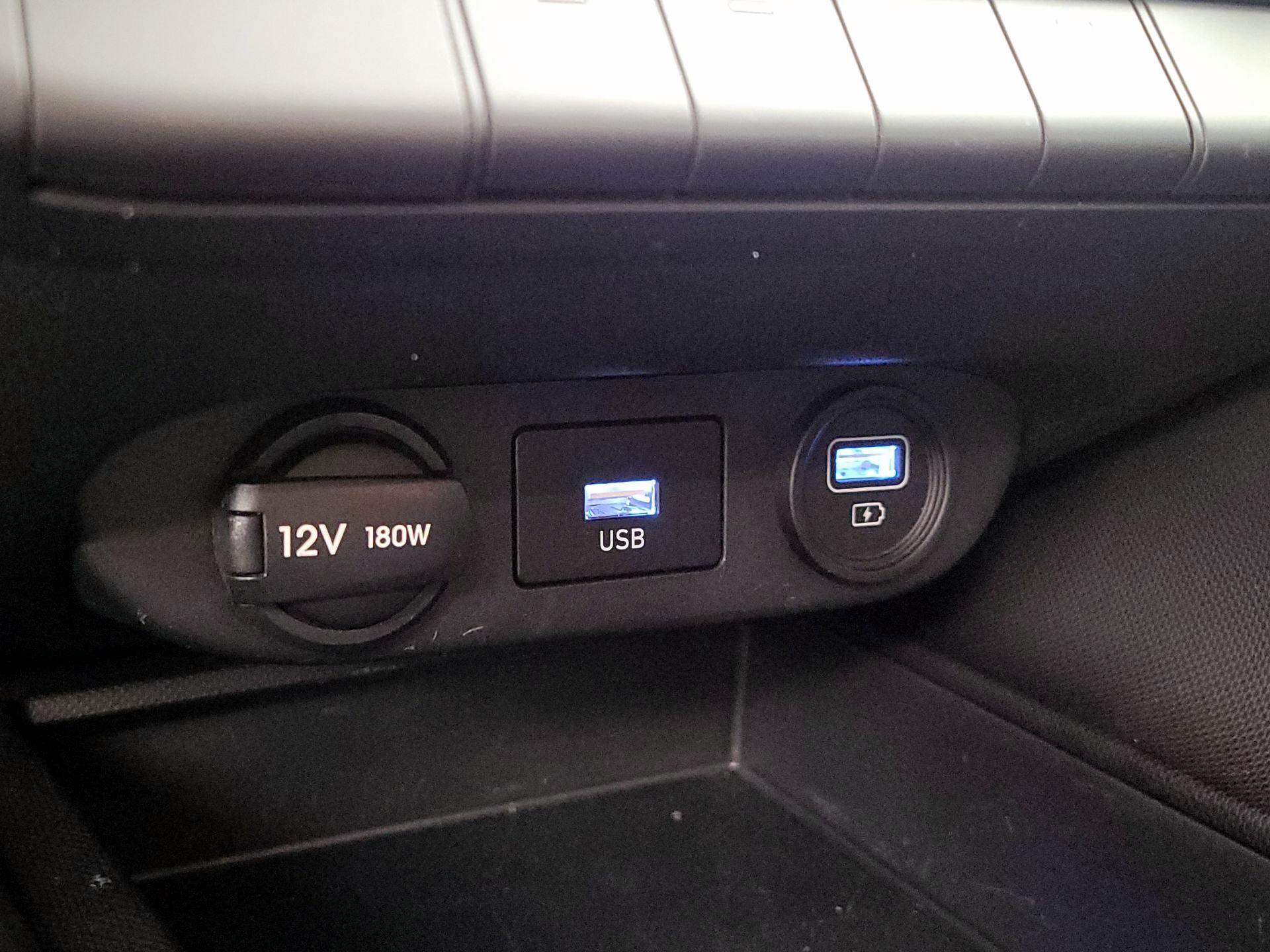 Thumbnail: 2023 Hyundai Elantra - 18