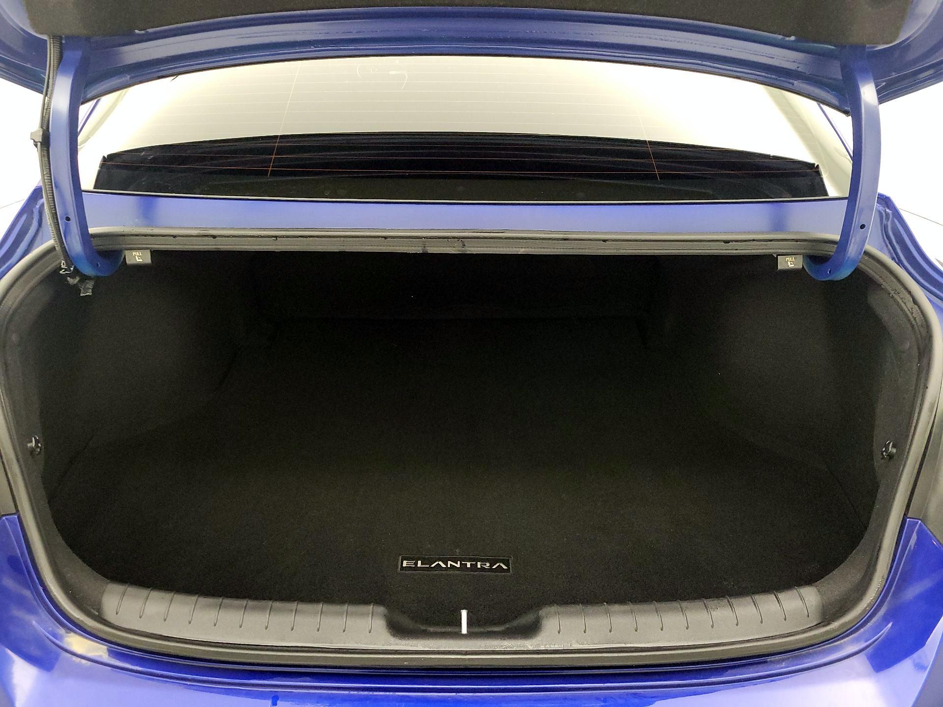 Thumbnail: 2023 Hyundai Elantra - 20