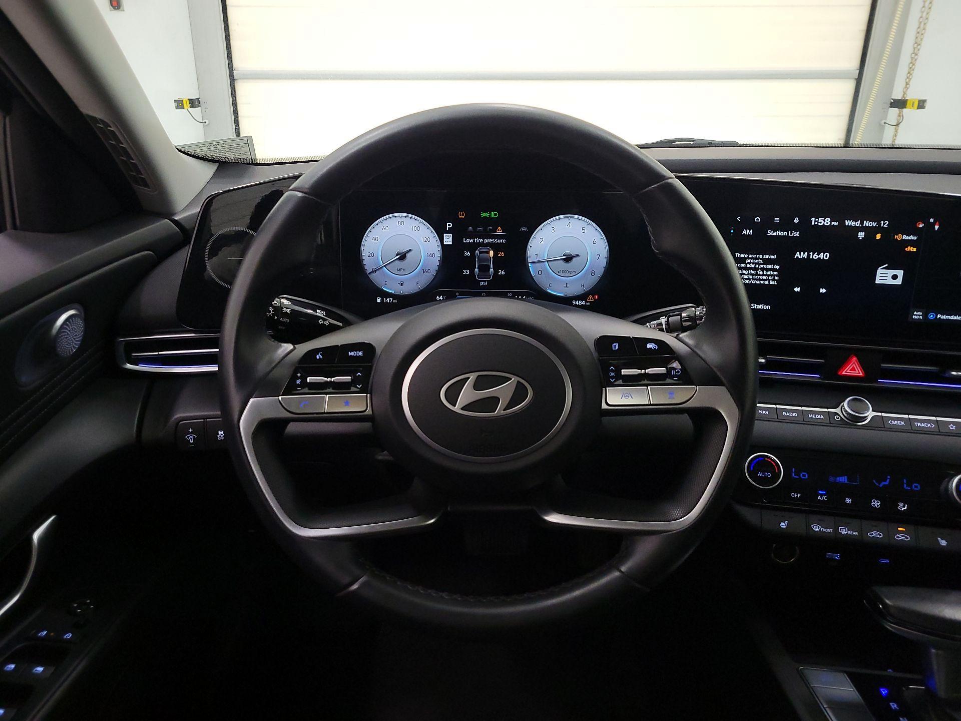 Thumbnail: 2024 Hyundai Elantra - 10