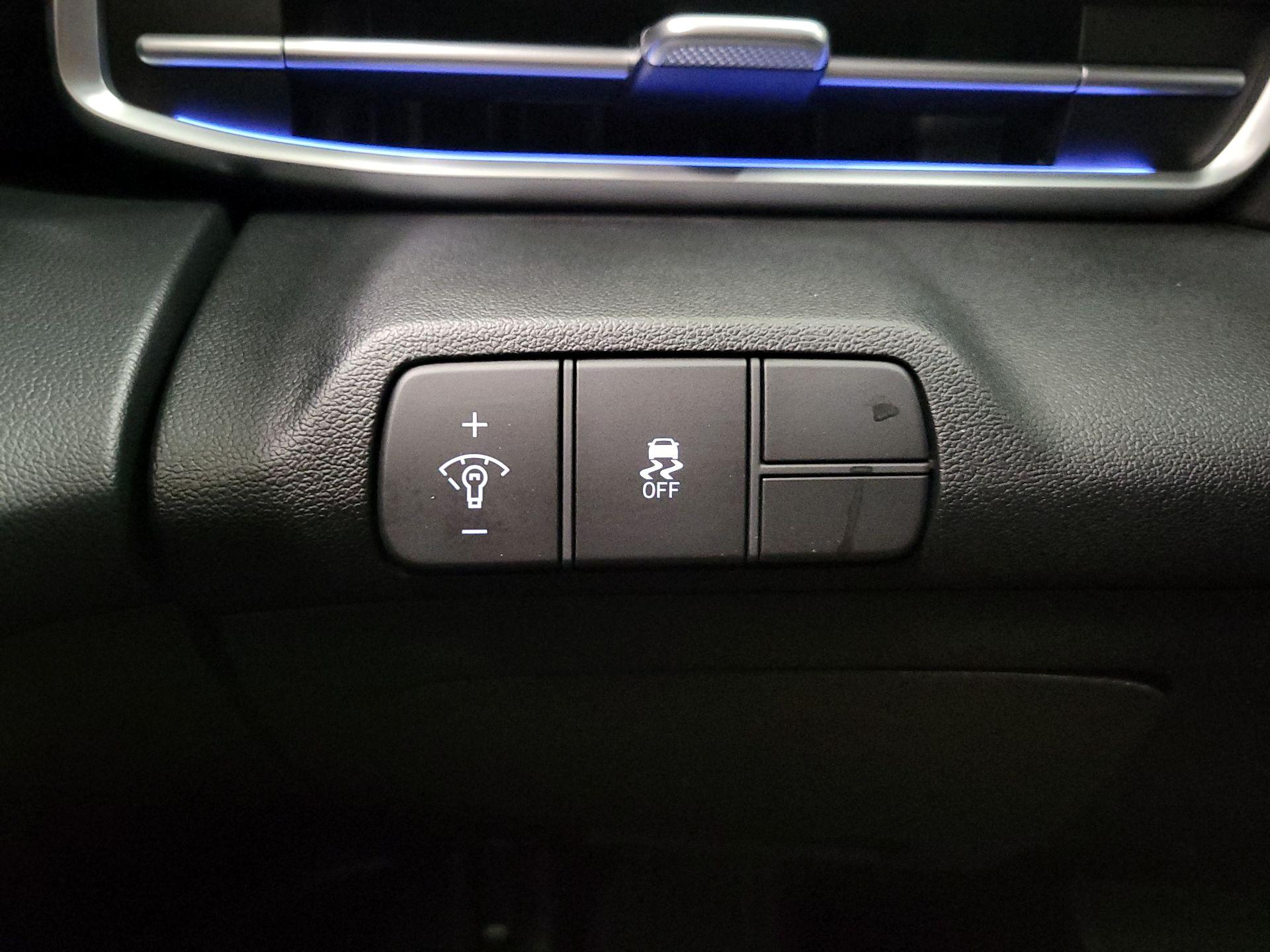 Thumbnail: 2024 Hyundai Elantra - 13