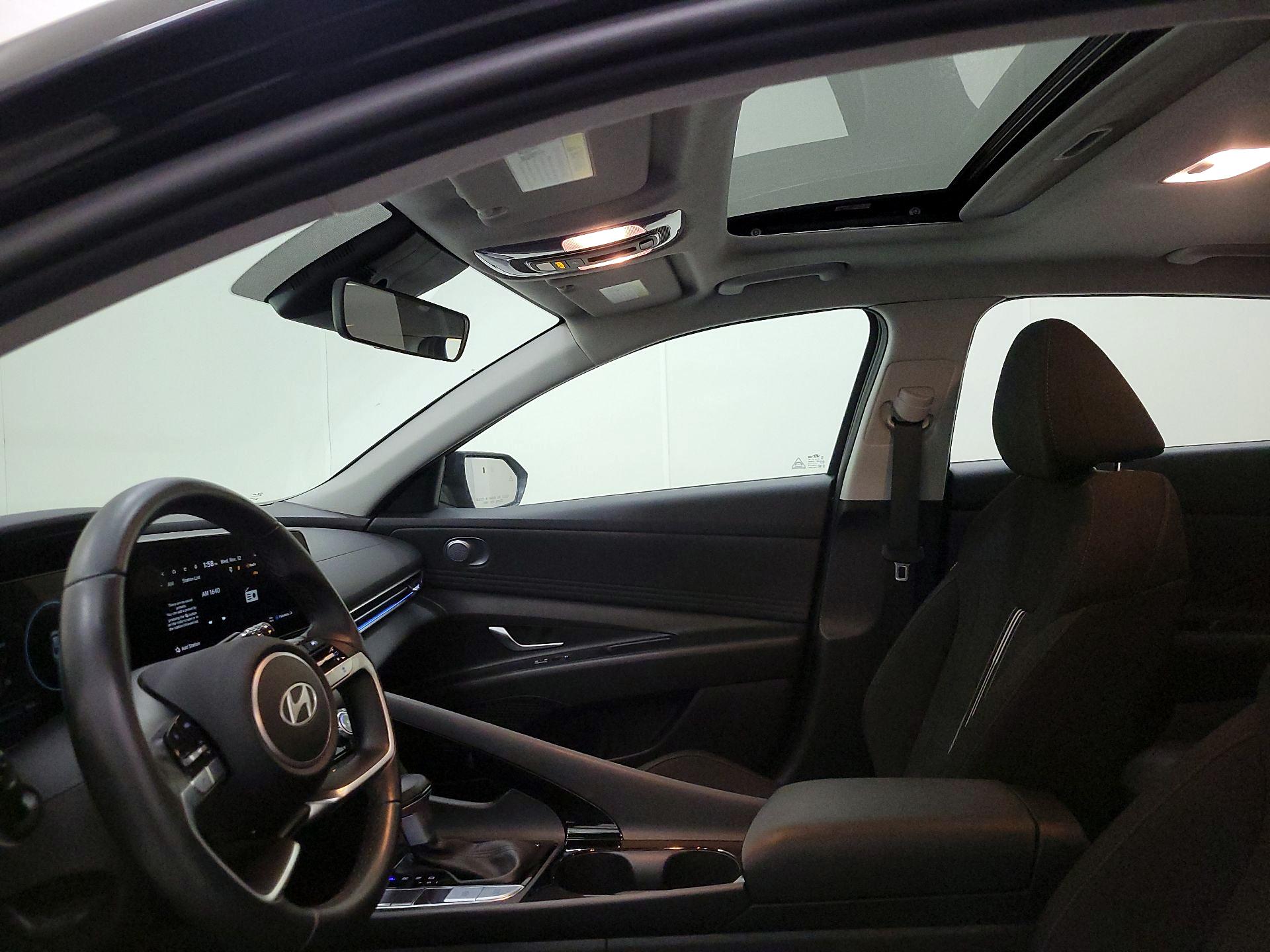 Thumbnail: 2024 Hyundai Elantra - 19